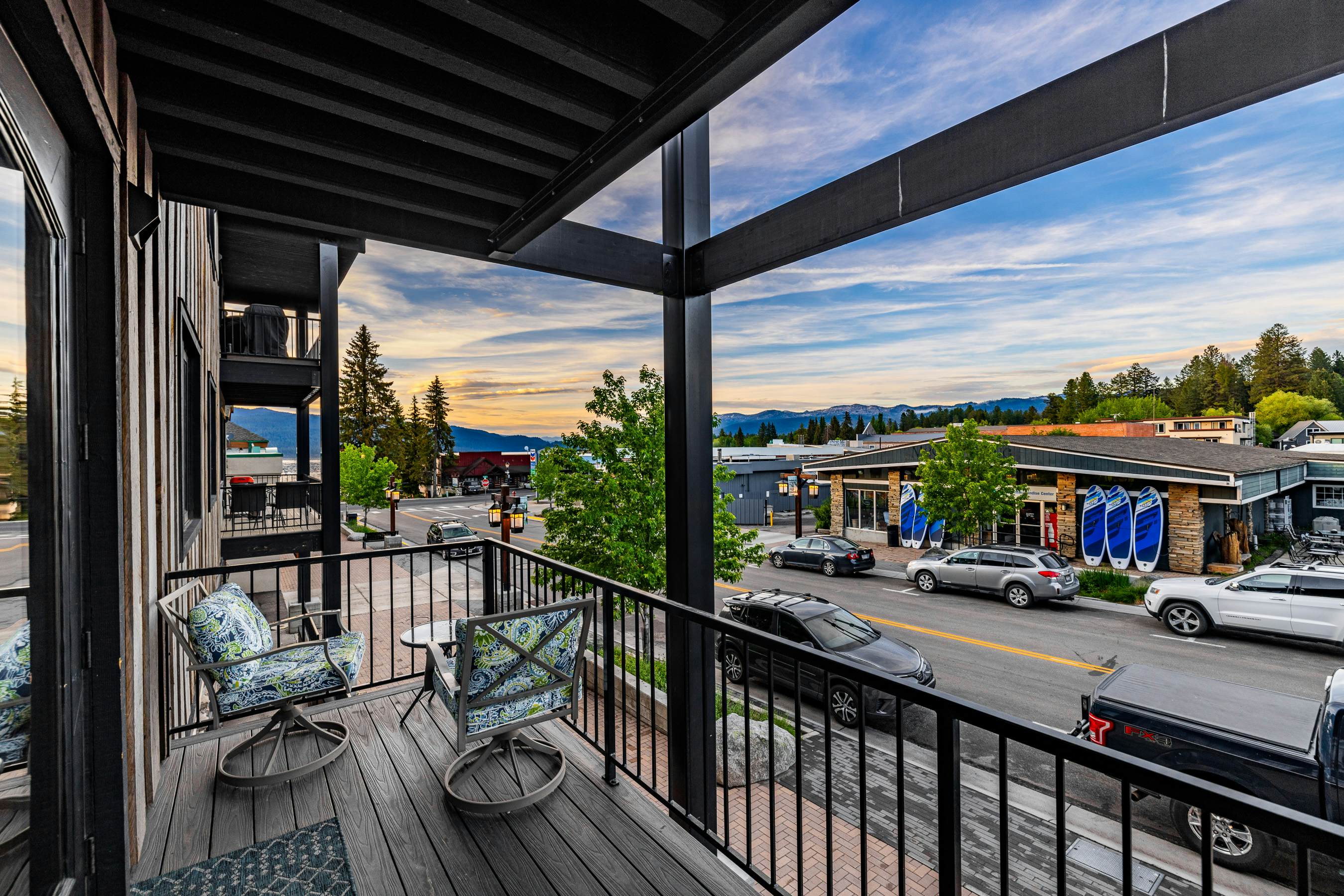 TimberCrest Downtown Lakeview Condo South