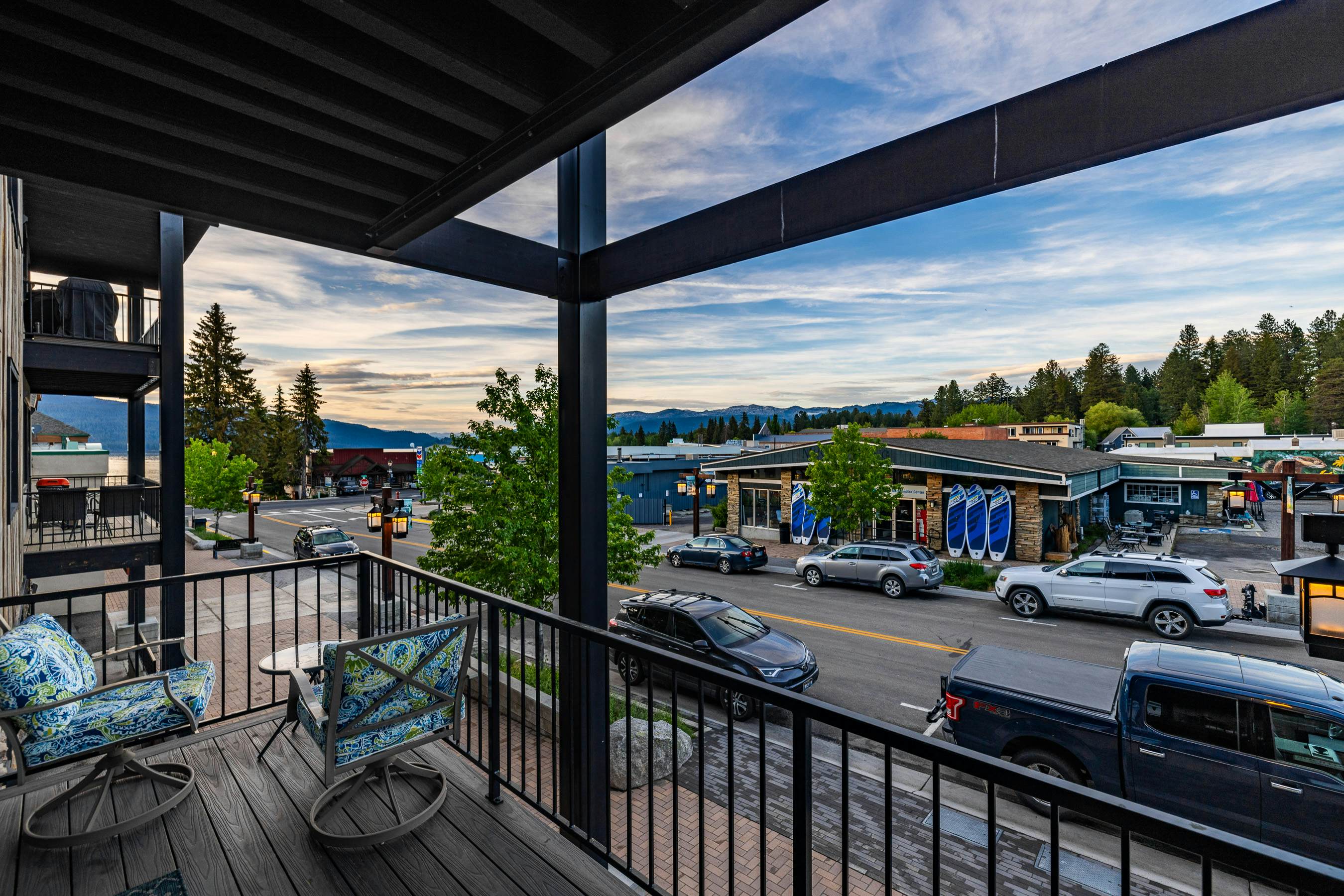 TimberCrest Downtown Lakeview Condo South