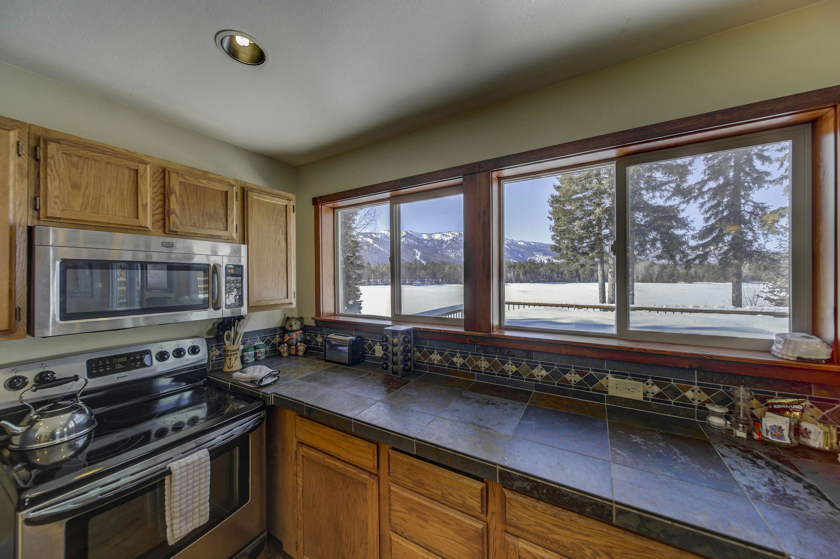 Lakefront Escape formerly Hereford Lakehouse Custom Home