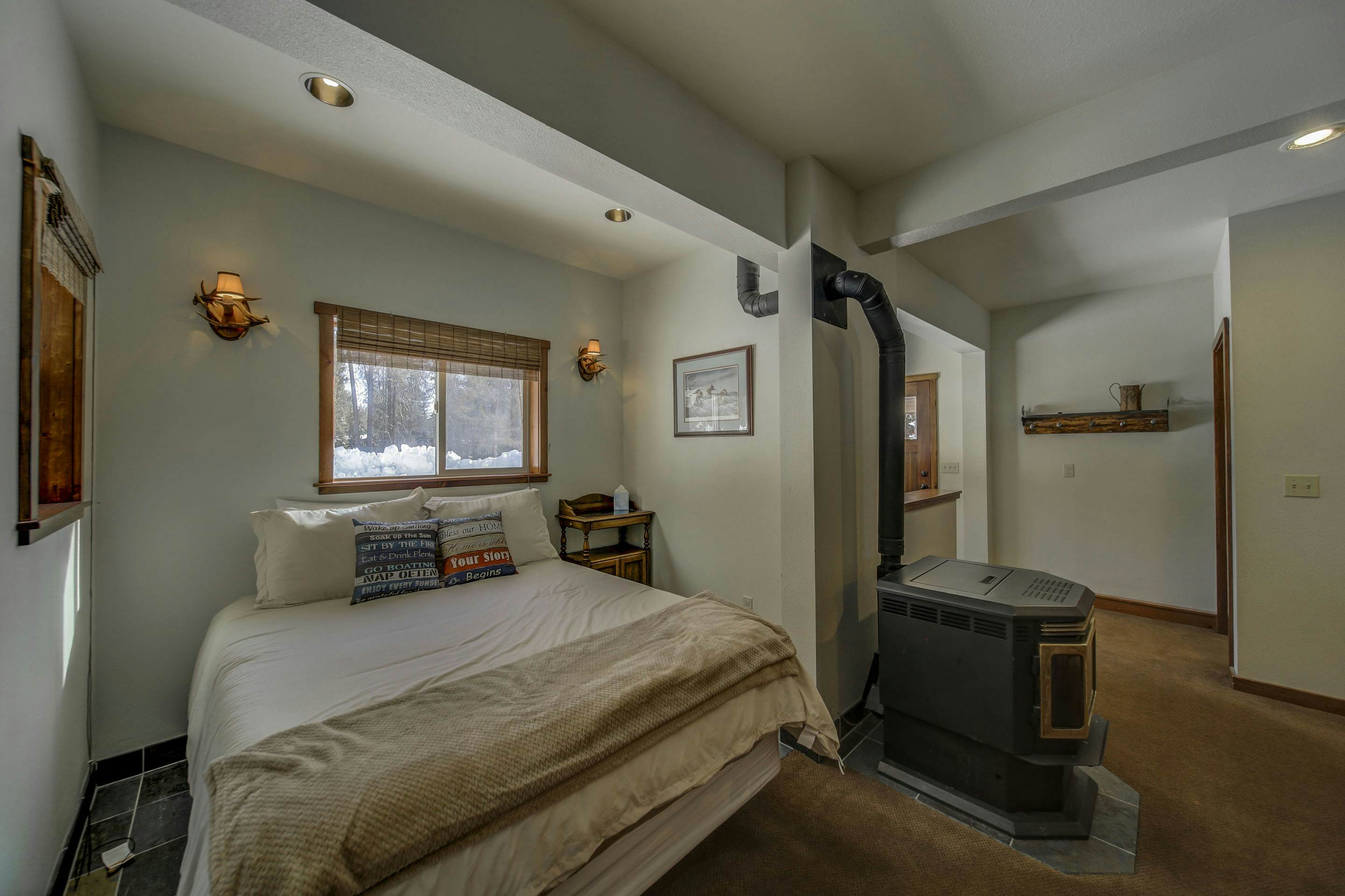 Lakefront Escape formerly Hereford Lakehouse Custom Home