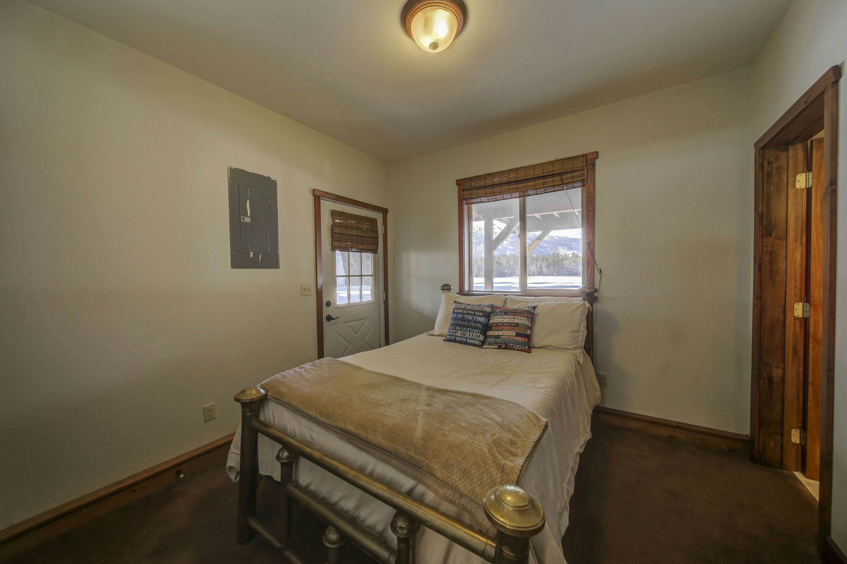 Lakefront Escape formerly Hereford Lakehouse Custom Home