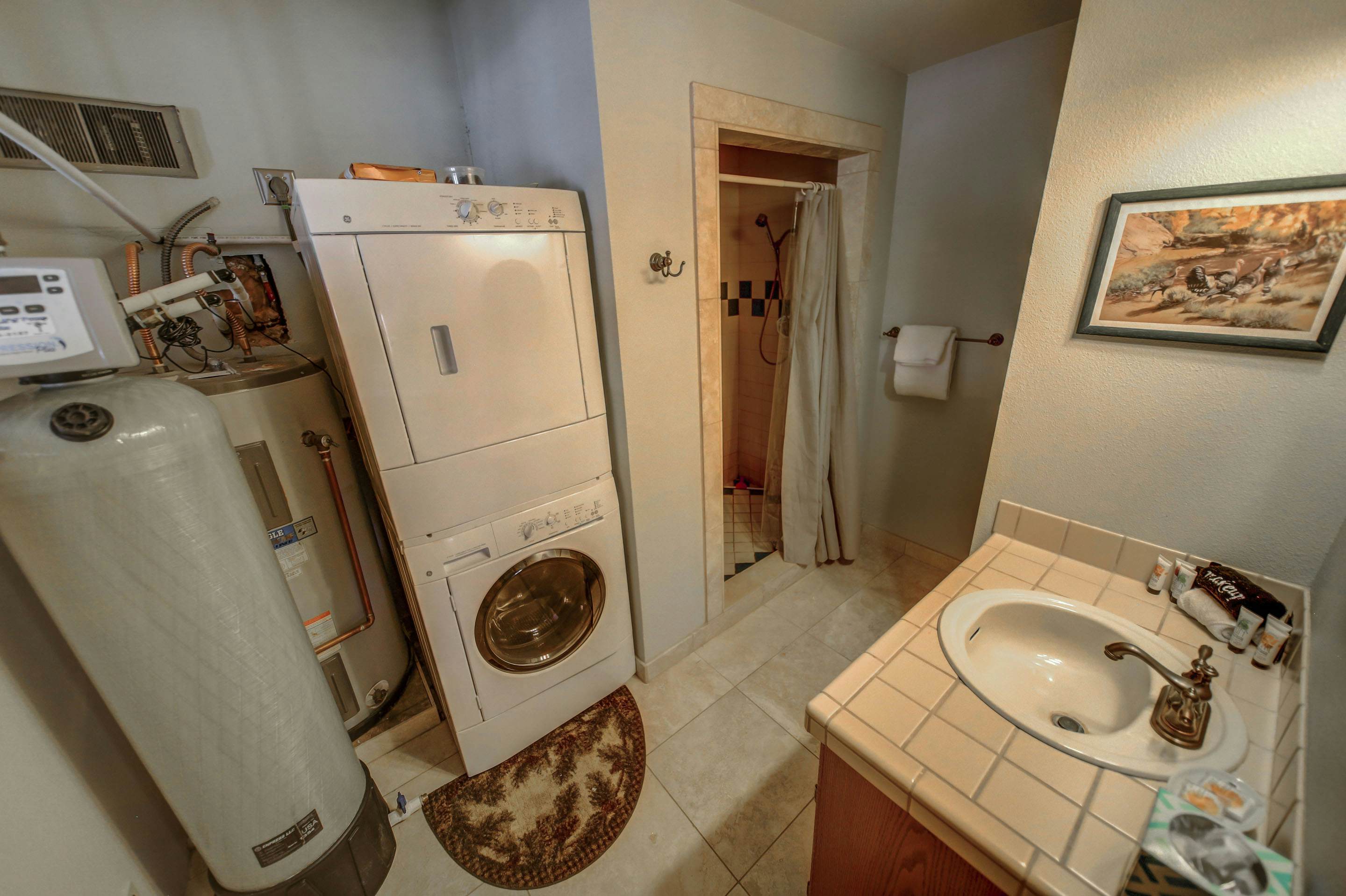 Lakefront Escape formerly Hereford Lakehouse Custom Home