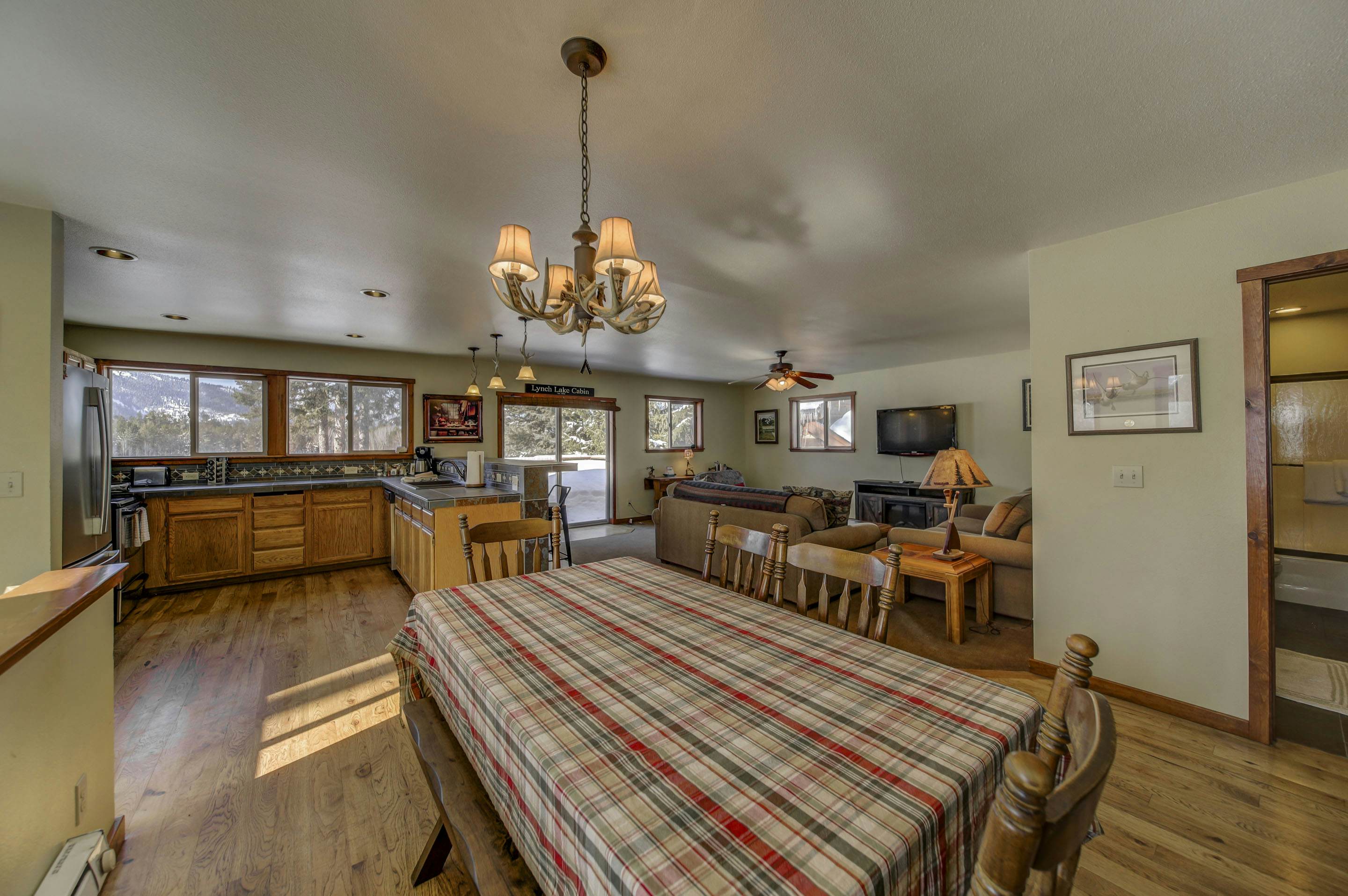 Lakefront Escape formerly Hereford Lakehouse Custom Home