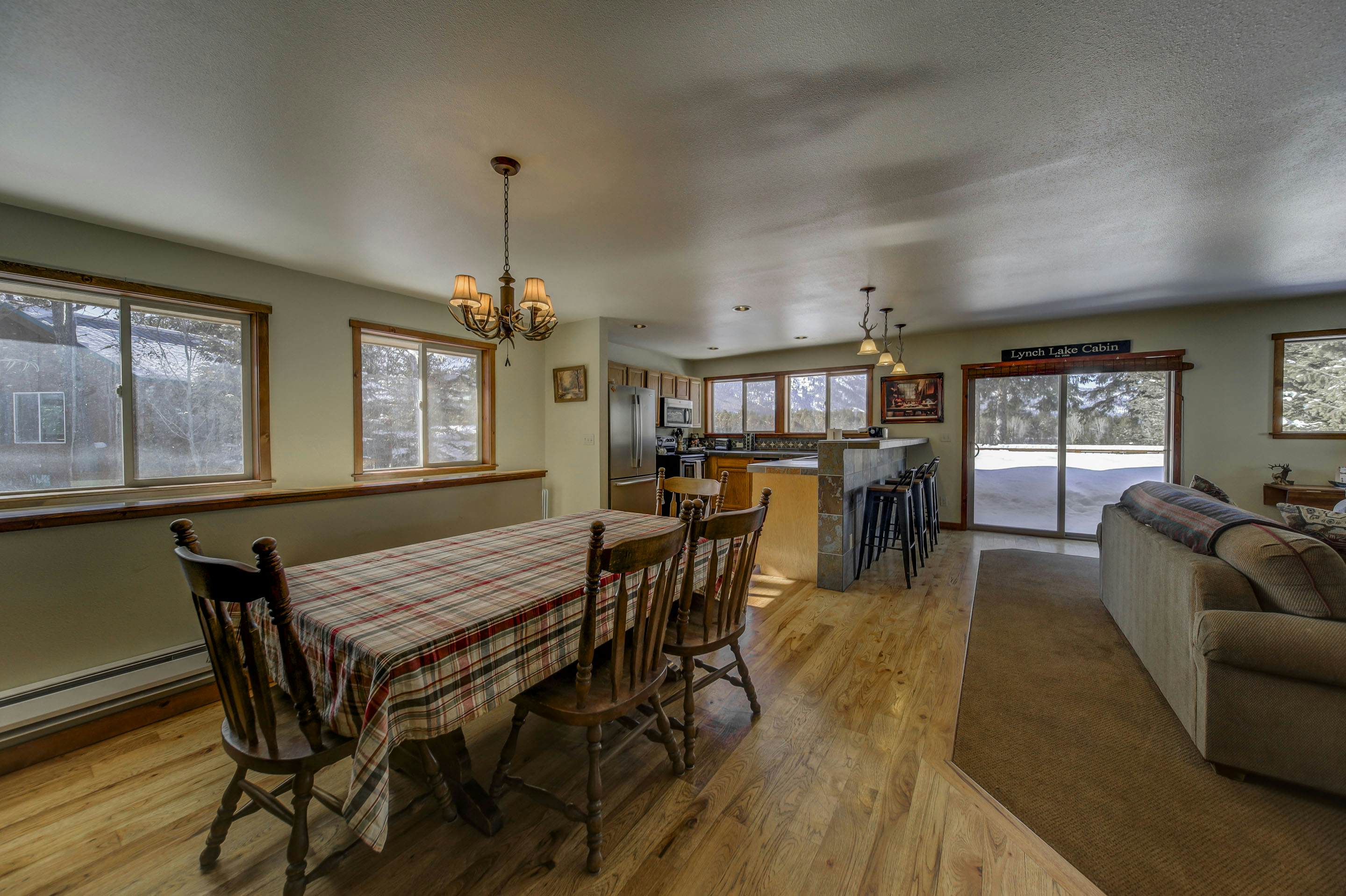 Lakefront Escape formerly Hereford Lakehouse Custom Home