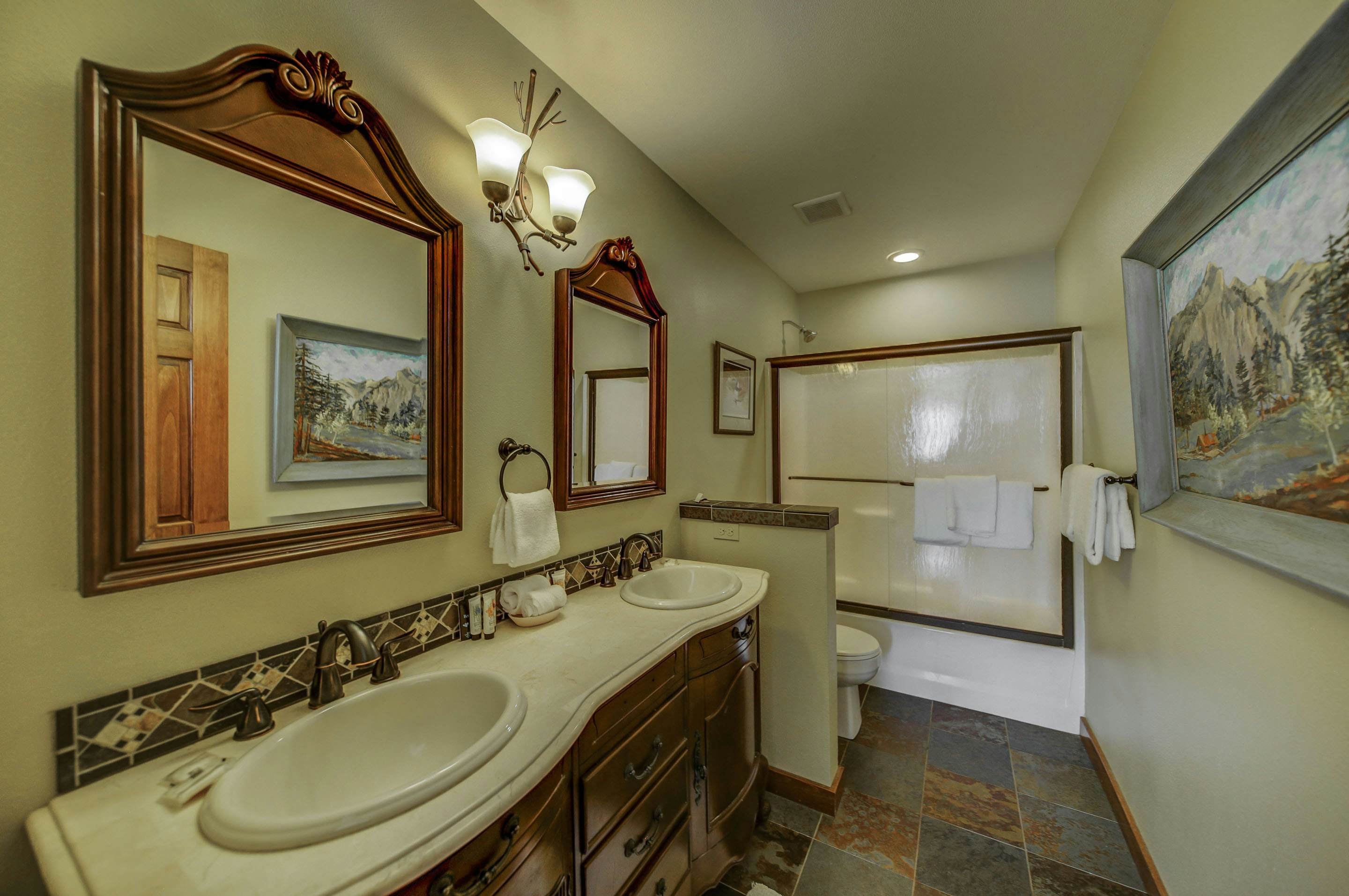 Lakefront Escape formerly Hereford Lakehouse Custom Home