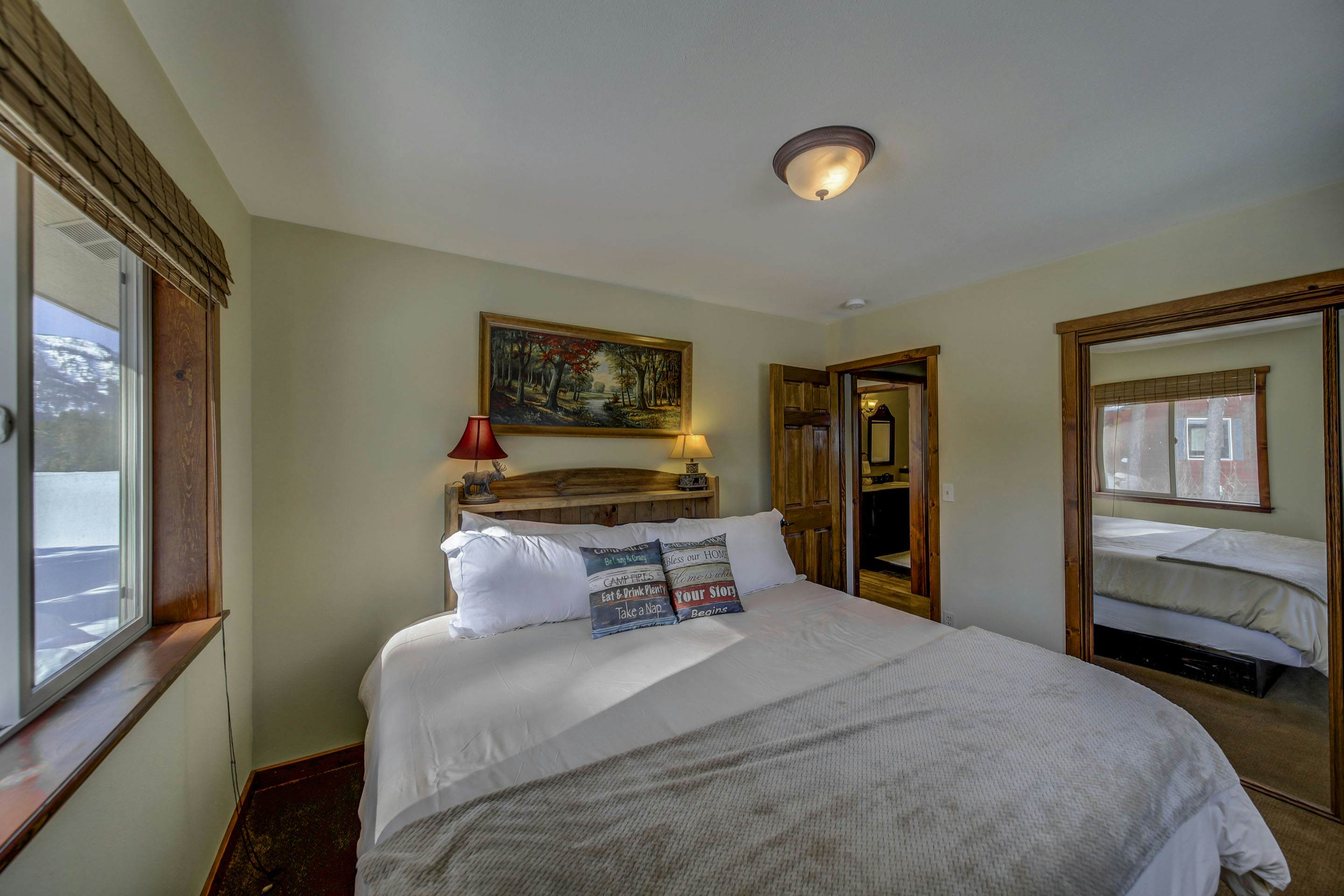 Lakefront Escape formerly Hereford Lakehouse Custom Home