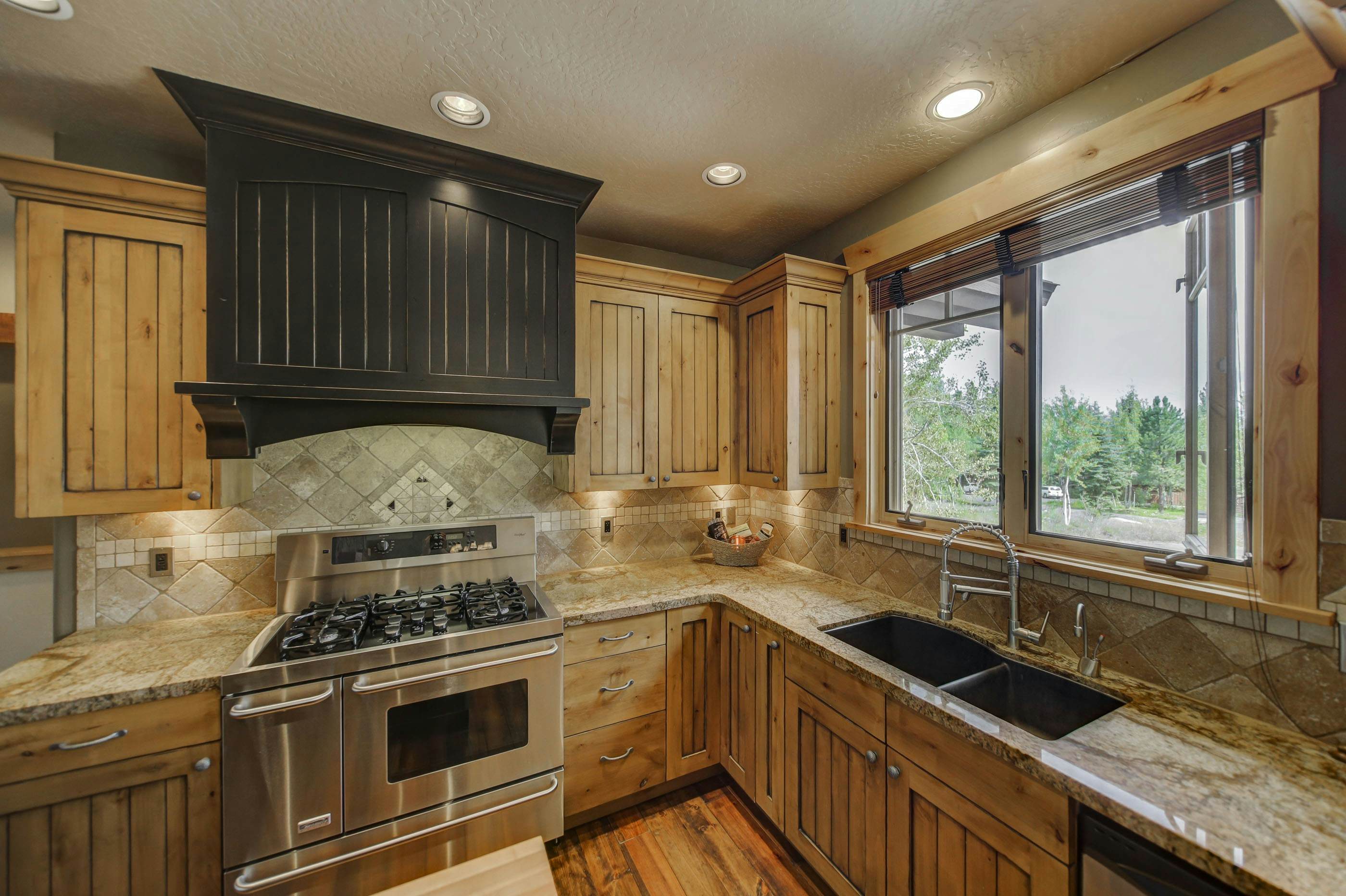 Bear Discovery Custom Tamarack Estate Home