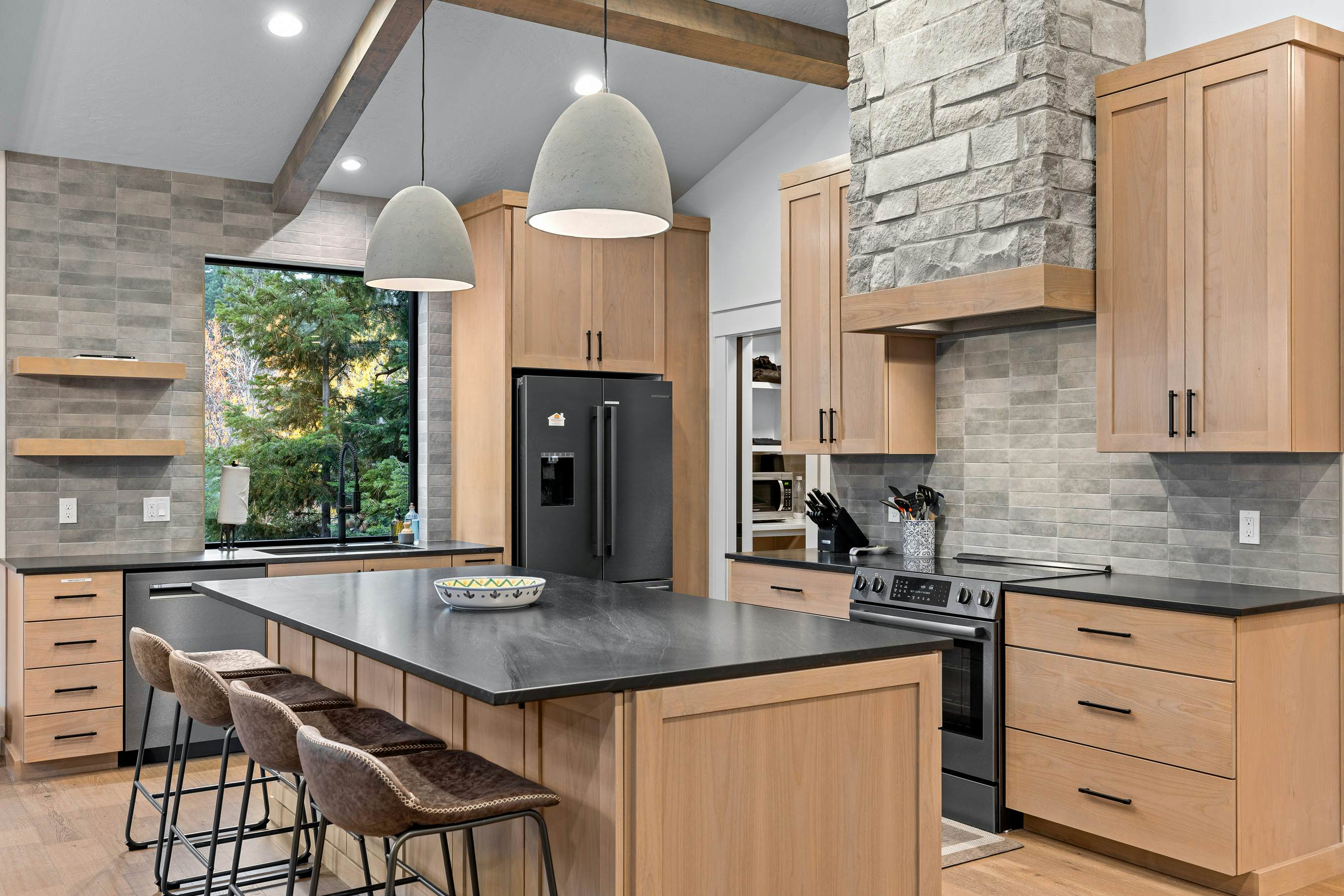 Spring Mountain Paradise