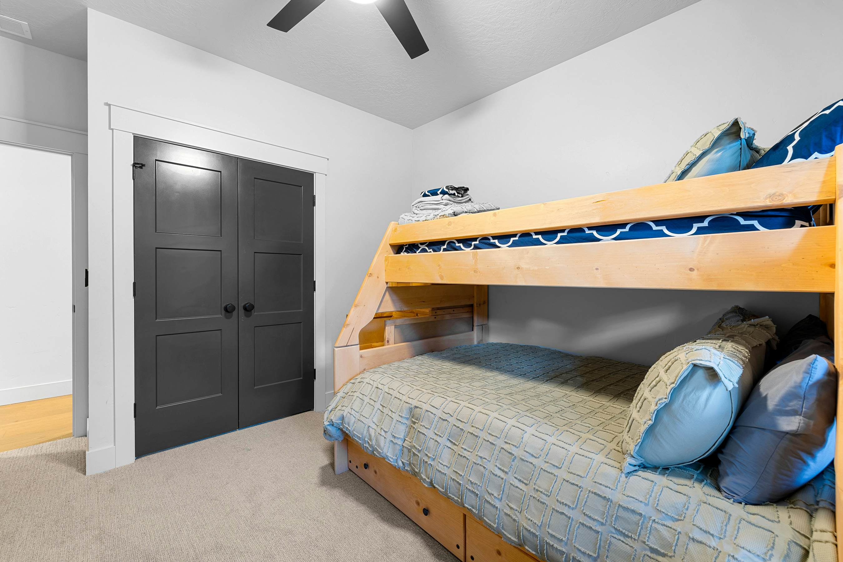 Spring Mountain Paradise