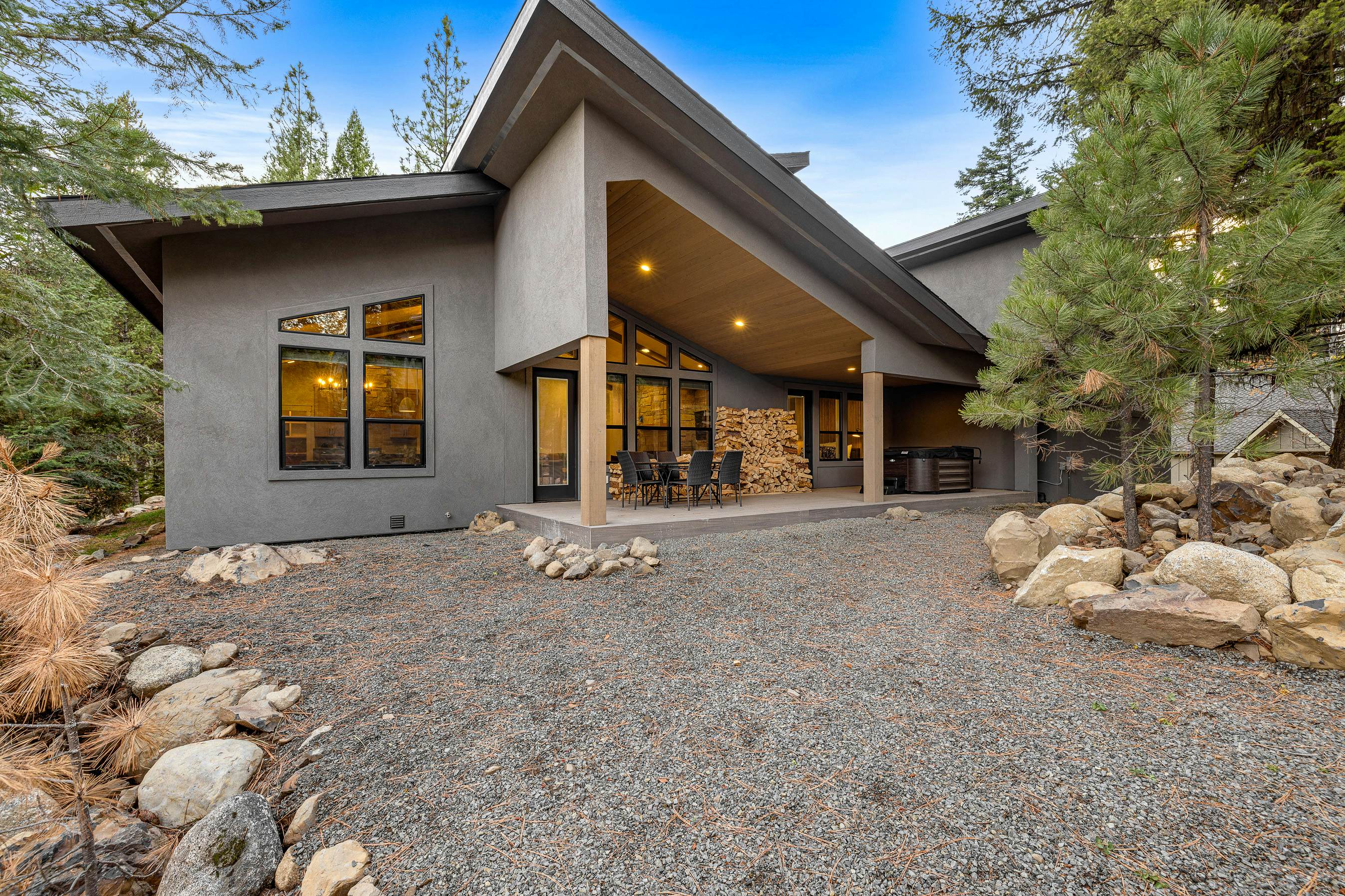 Spring Mountain Paradise