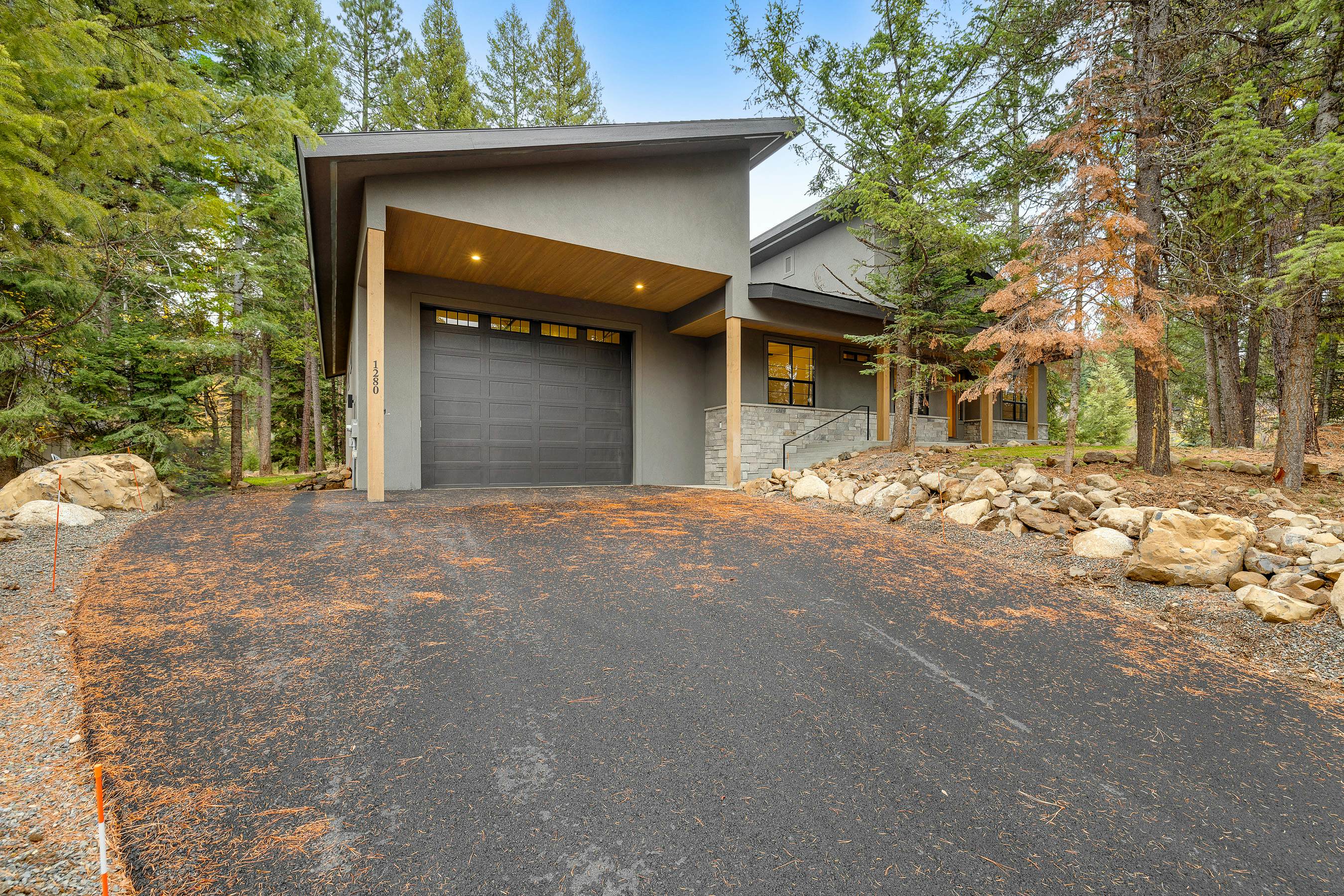 Spring Mountain Paradise