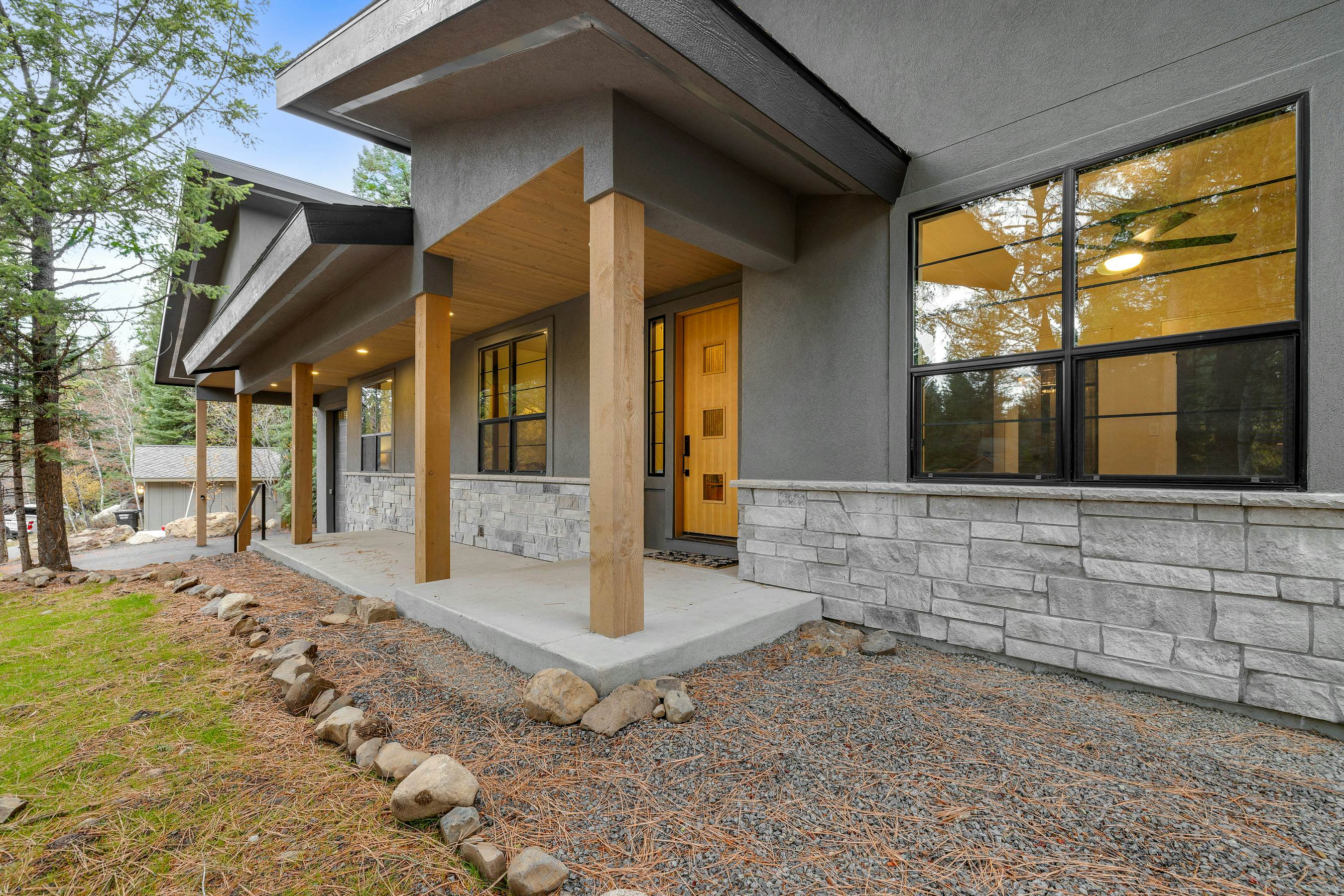 Spring Mountain Paradise