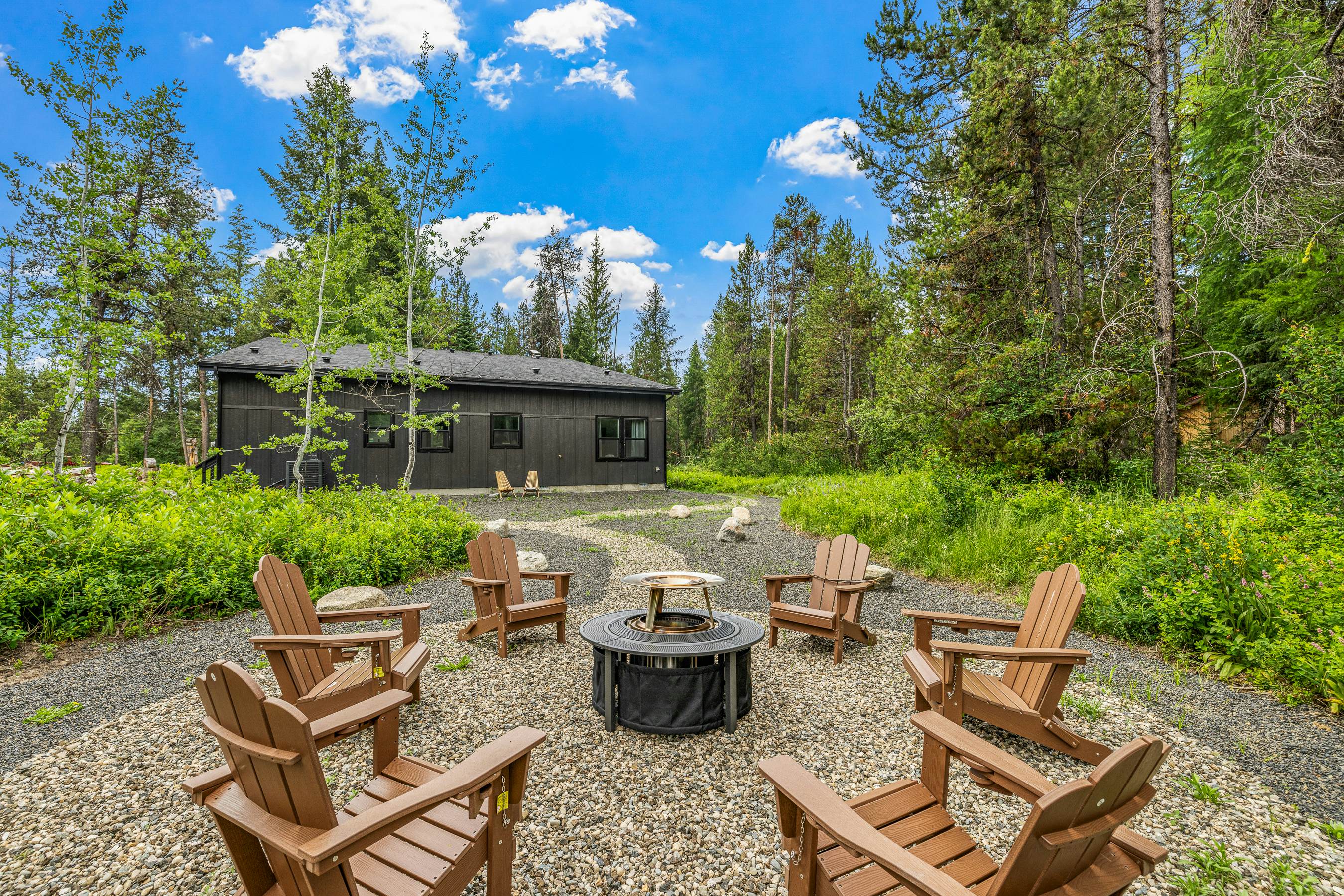 Wagon Wheel Hideaway