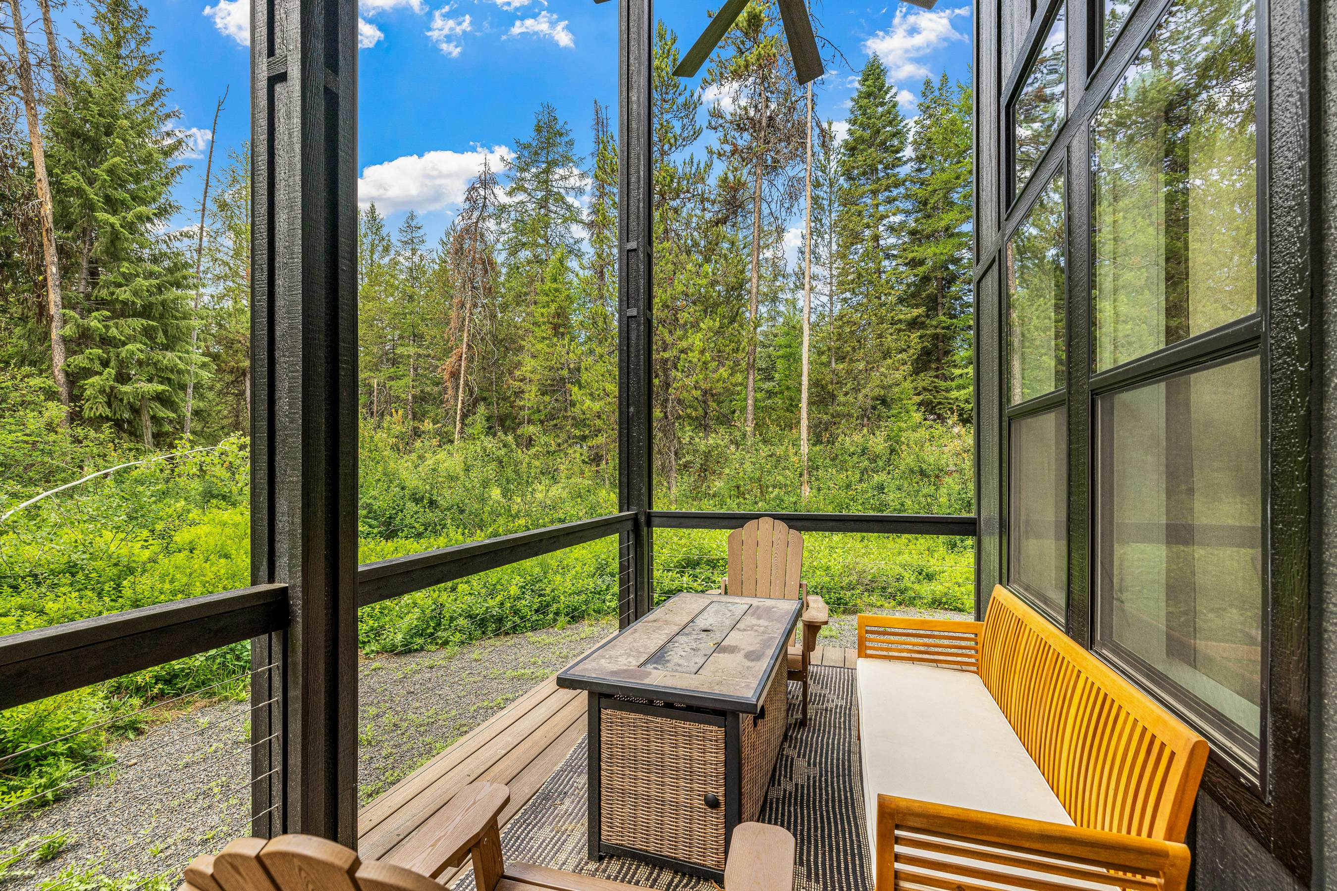 Wagon Wheel Hideaway