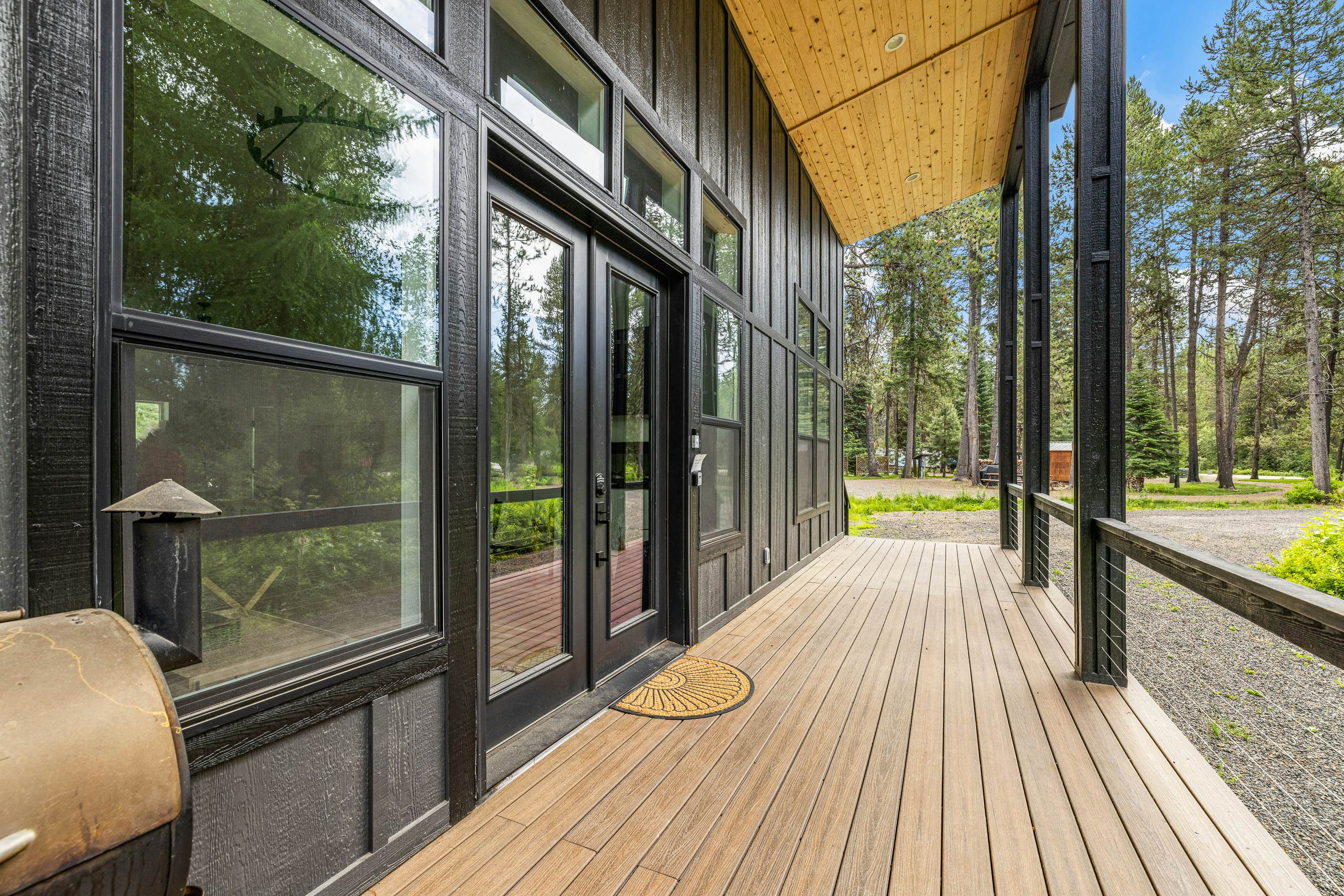 Wagon Wheel Hideaway