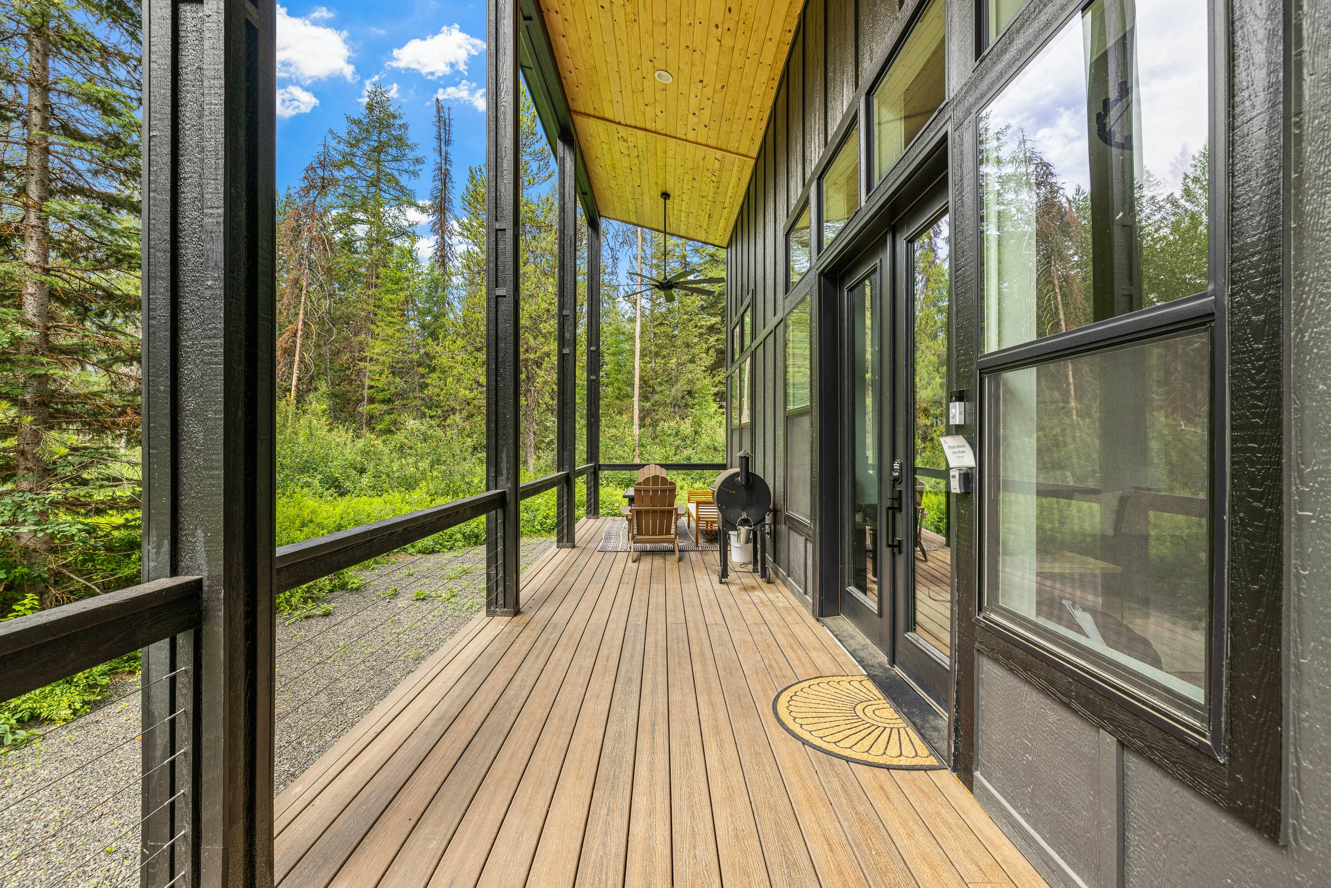 Wagon Wheel Hideaway