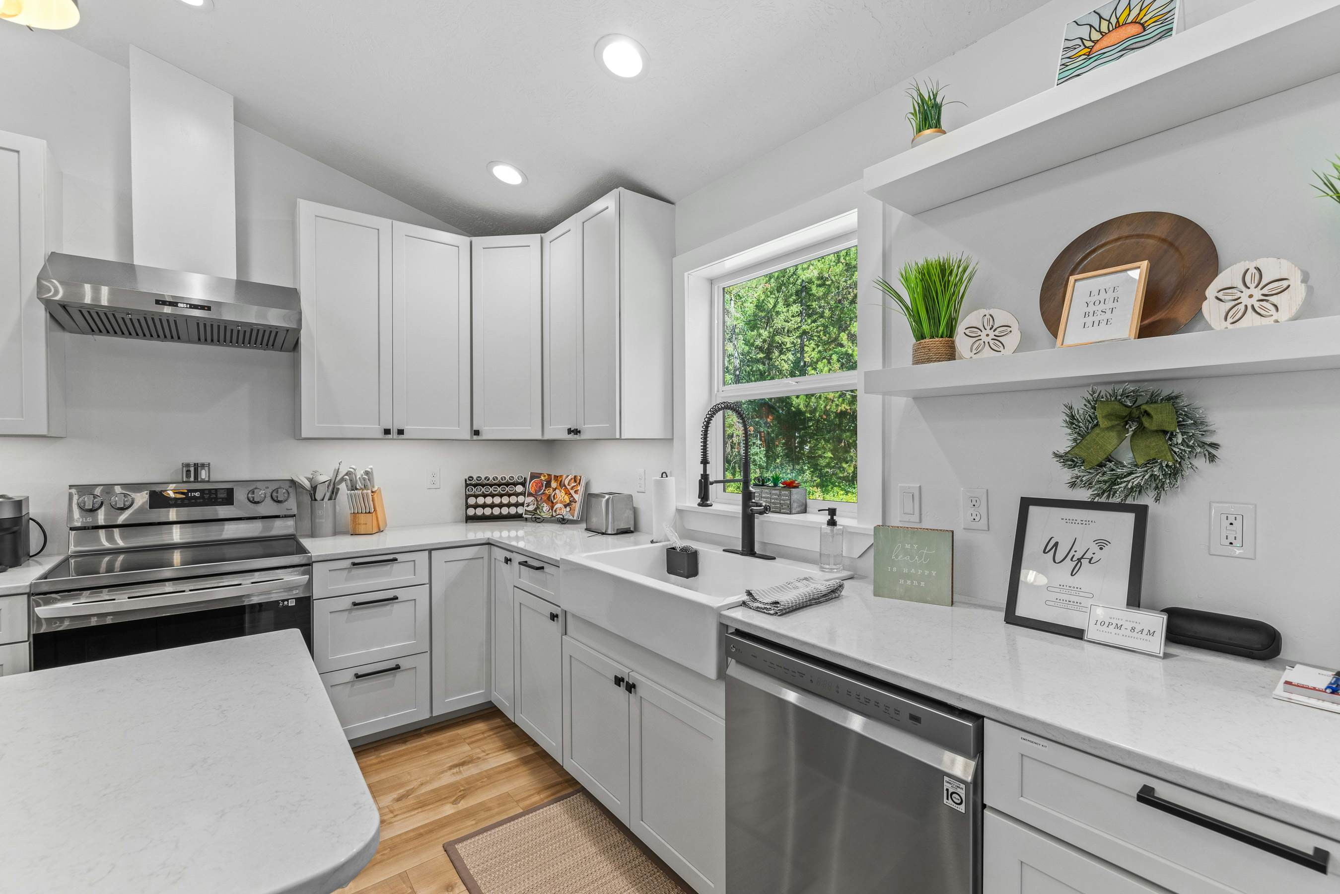 Wagon Wheel Hideaway