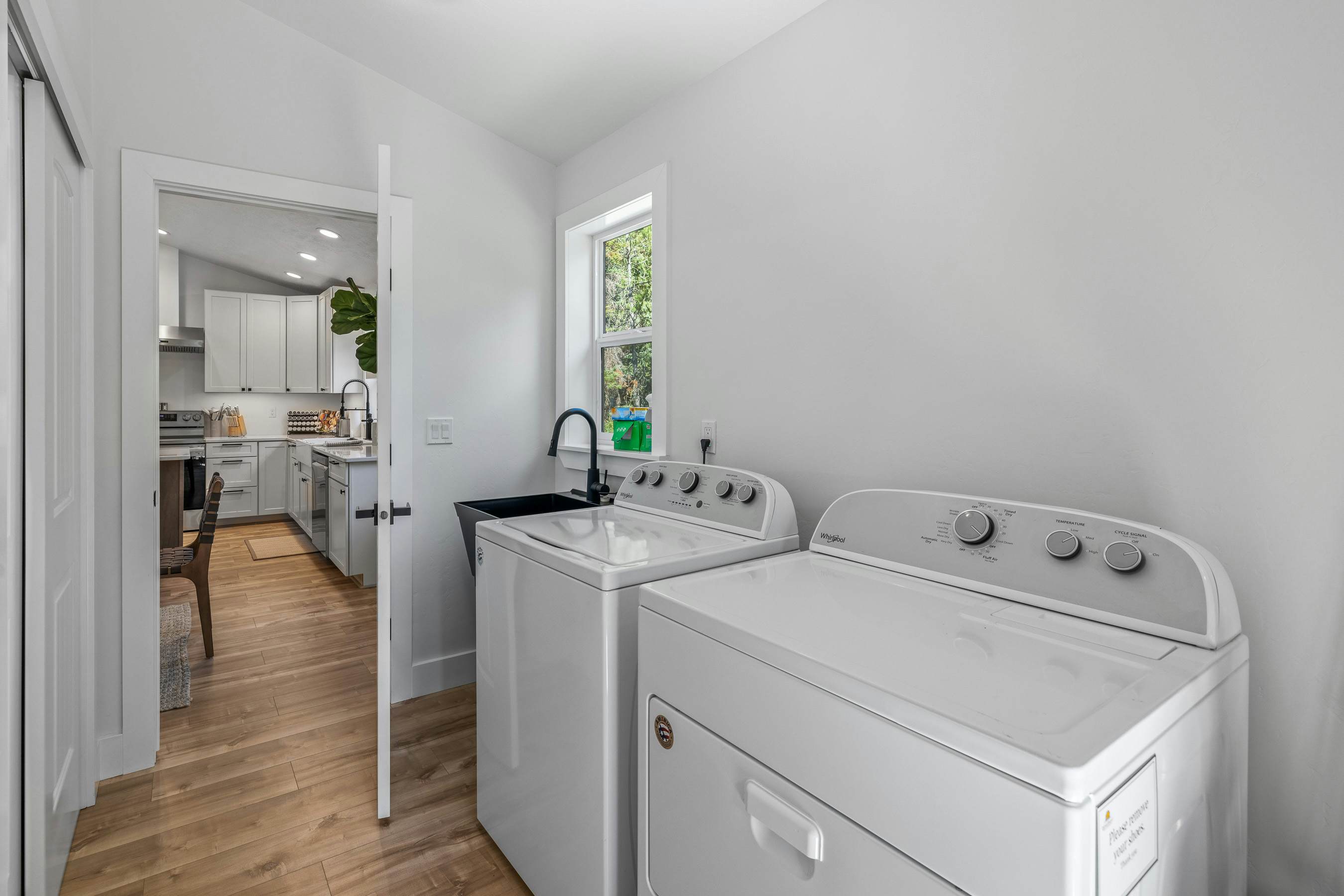 Wagon Wheel Hideaway