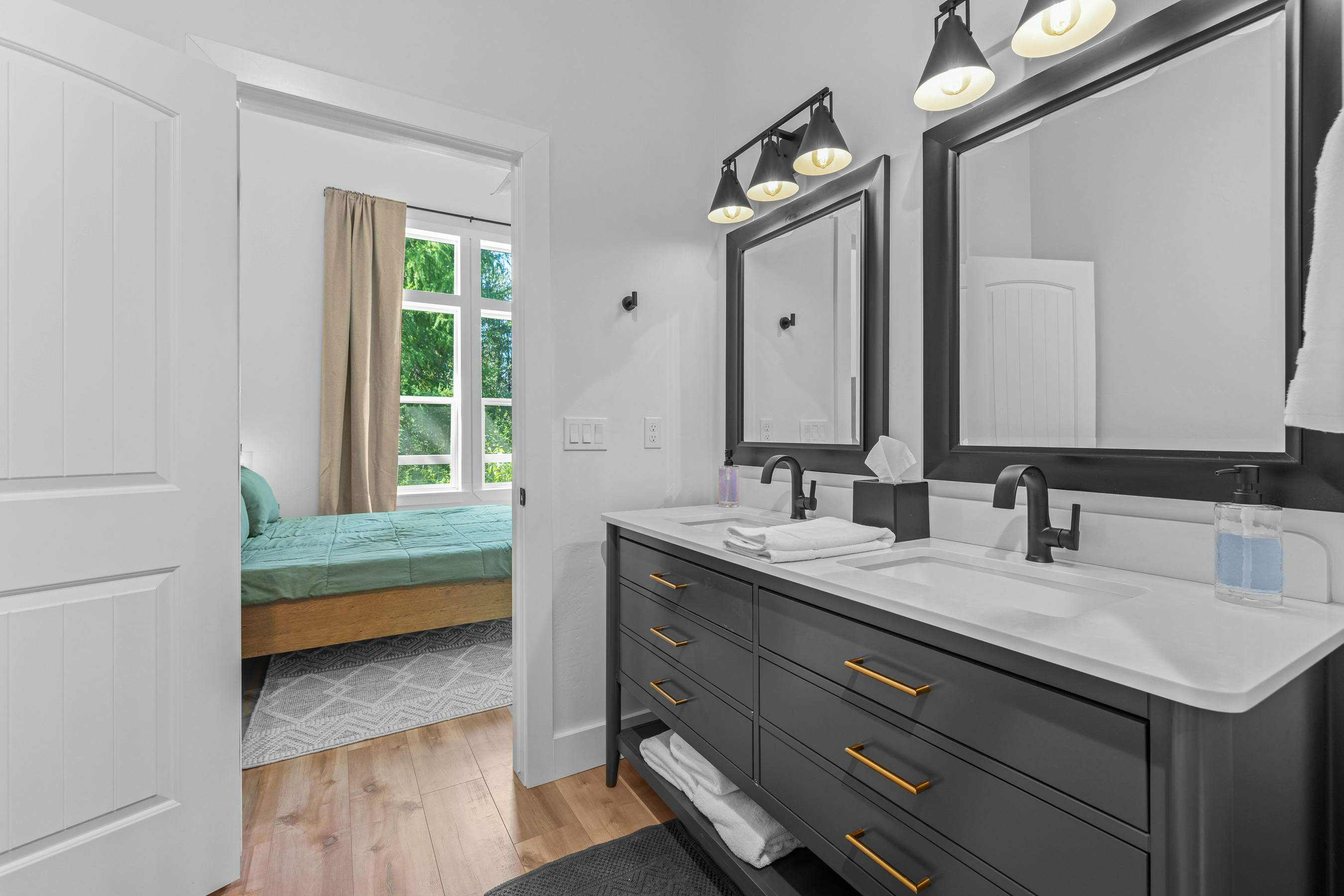 Wagon Wheel Hideaway