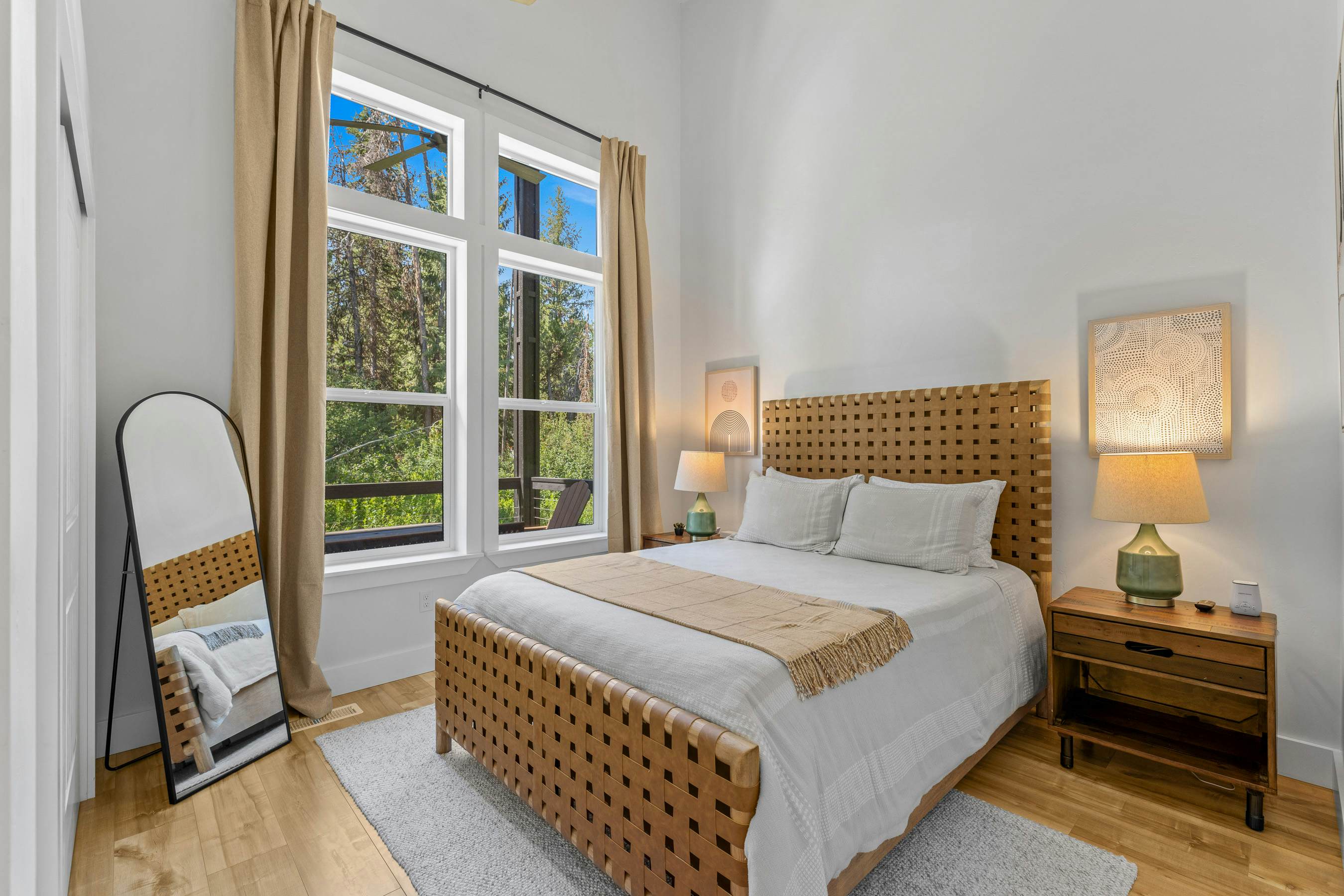 Wagon Wheel Hideaway