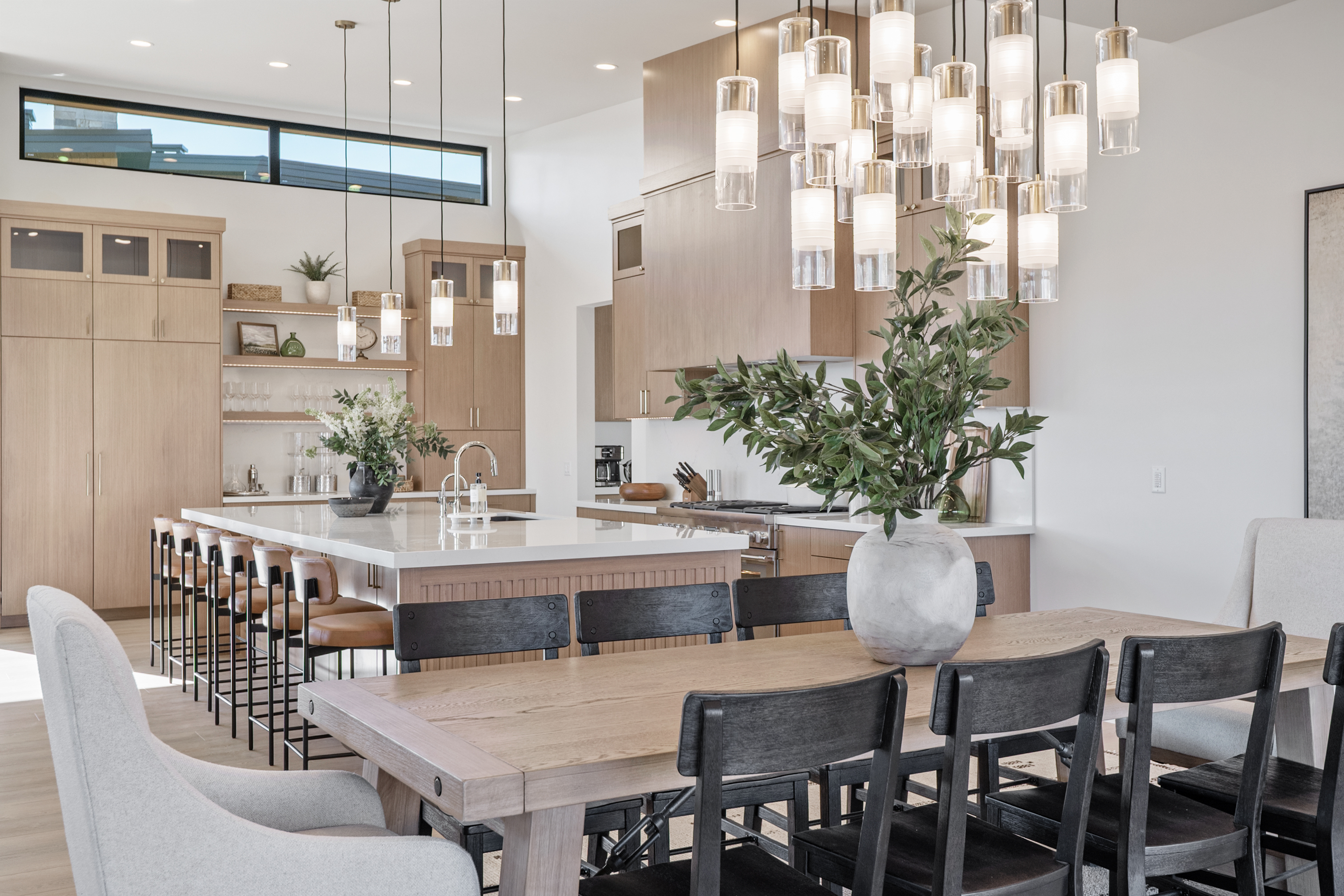 6BR SkyRidge | Hot Tub, Sauna, Views, Sleeps 16