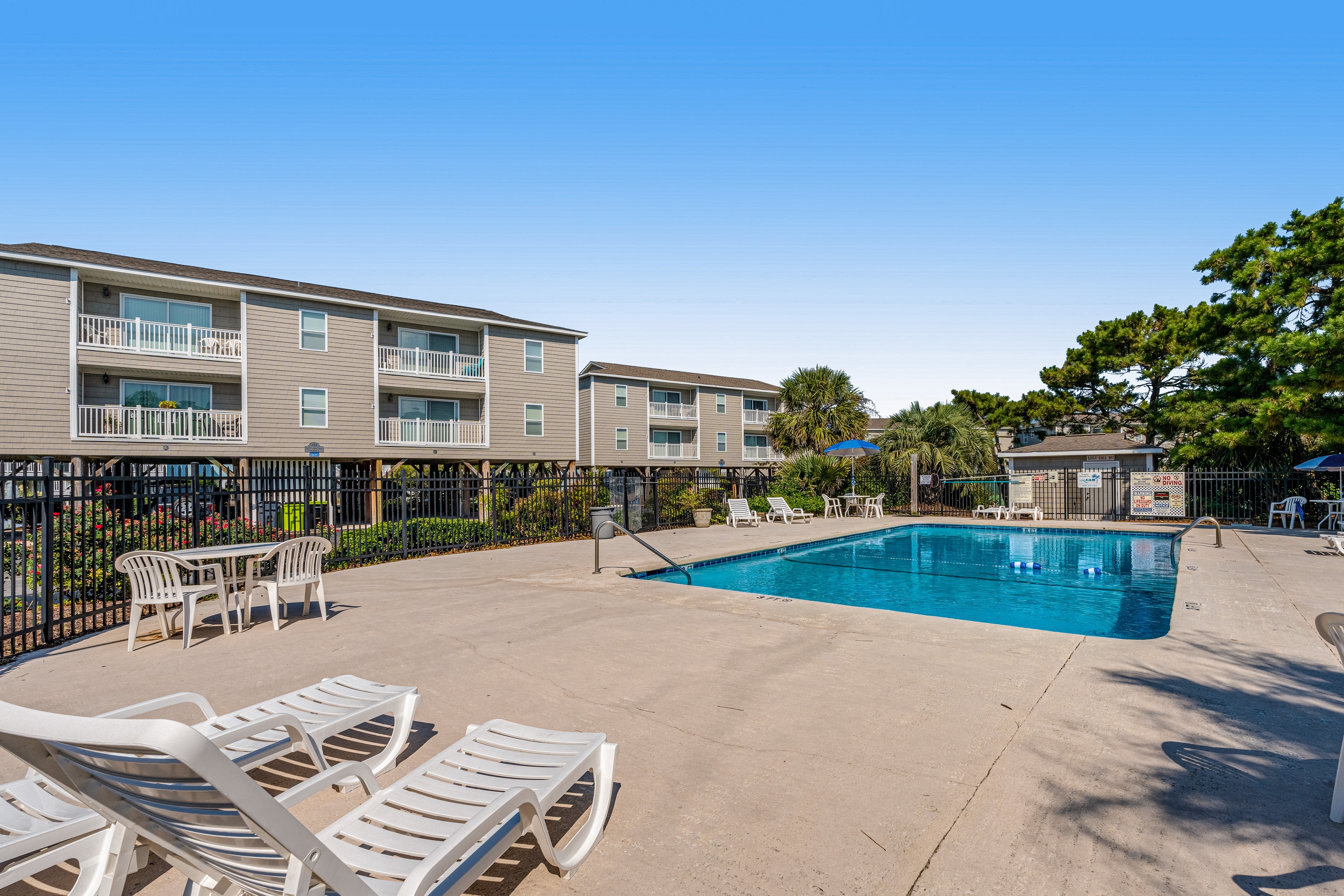 Across the street from beach access with pool & alfresco deck - dog-friendly