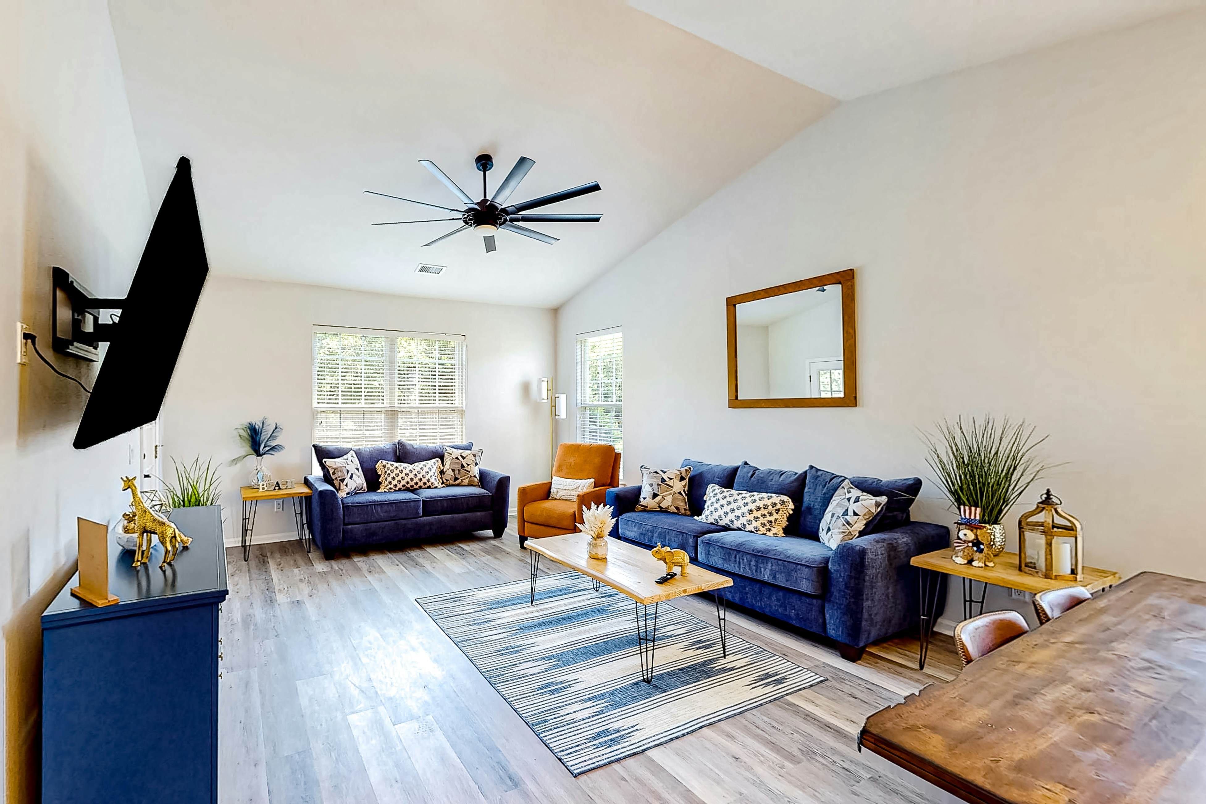 SB40  Family Tides - Sandpiper Bay