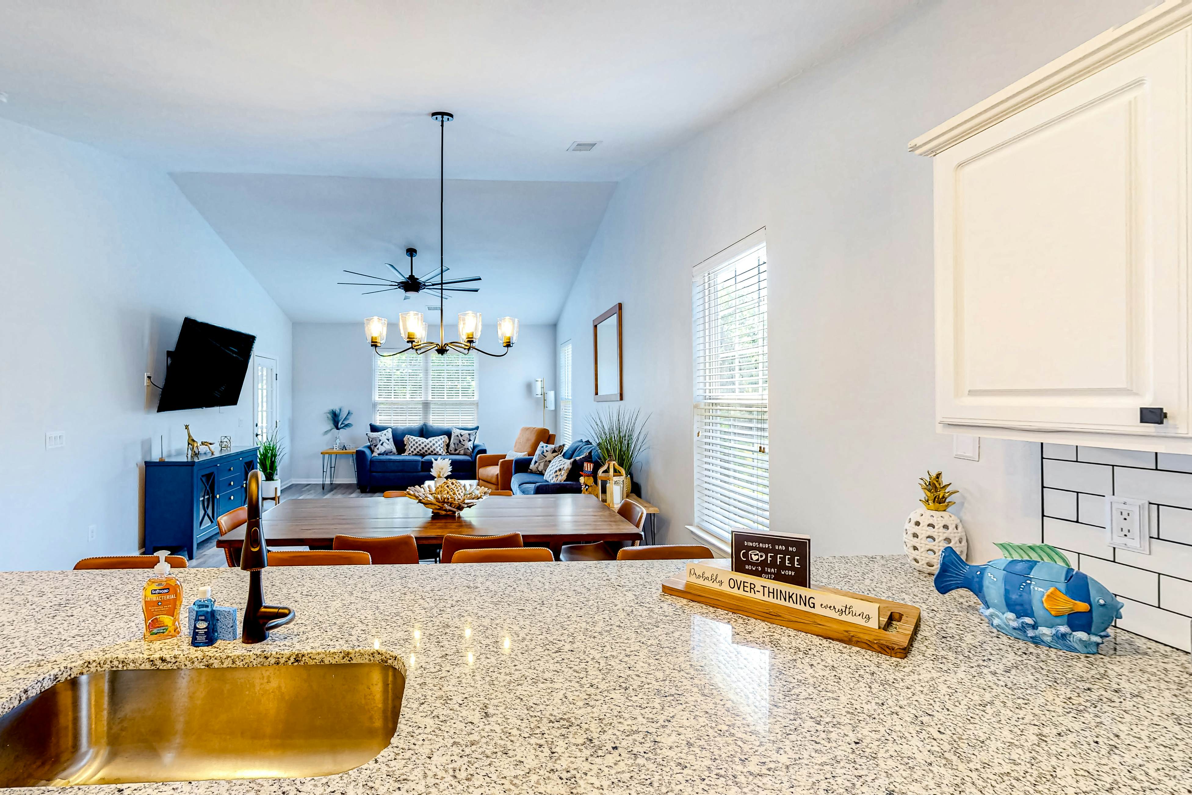 SB40  Family Tides - Sandpiper Bay