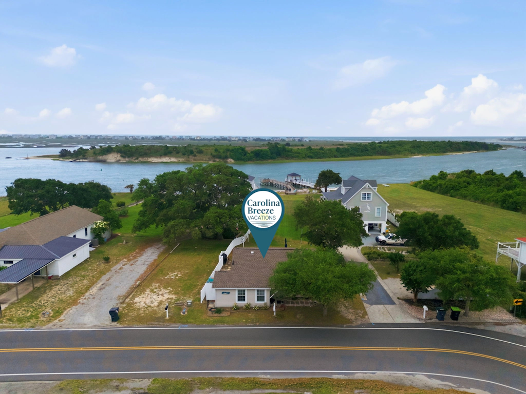 SH06 Coastal Cottage
