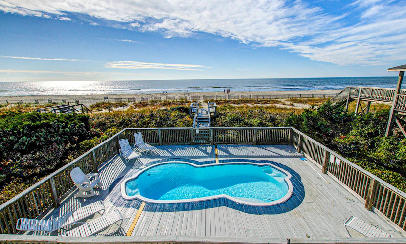 Beautiful oceanfront house w/private pool, central AC, W/D, patio