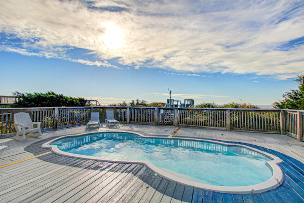 Beautiful oceanfront house w/private pool, central AC, W/D, patio