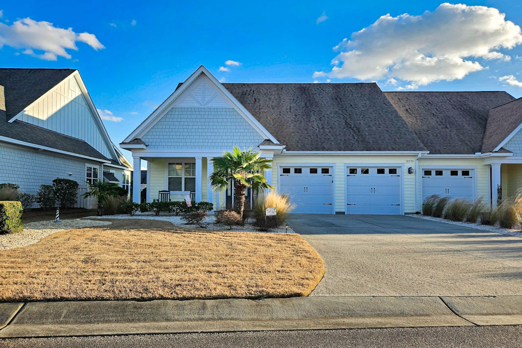 STJ14 Beach Cove Charmer