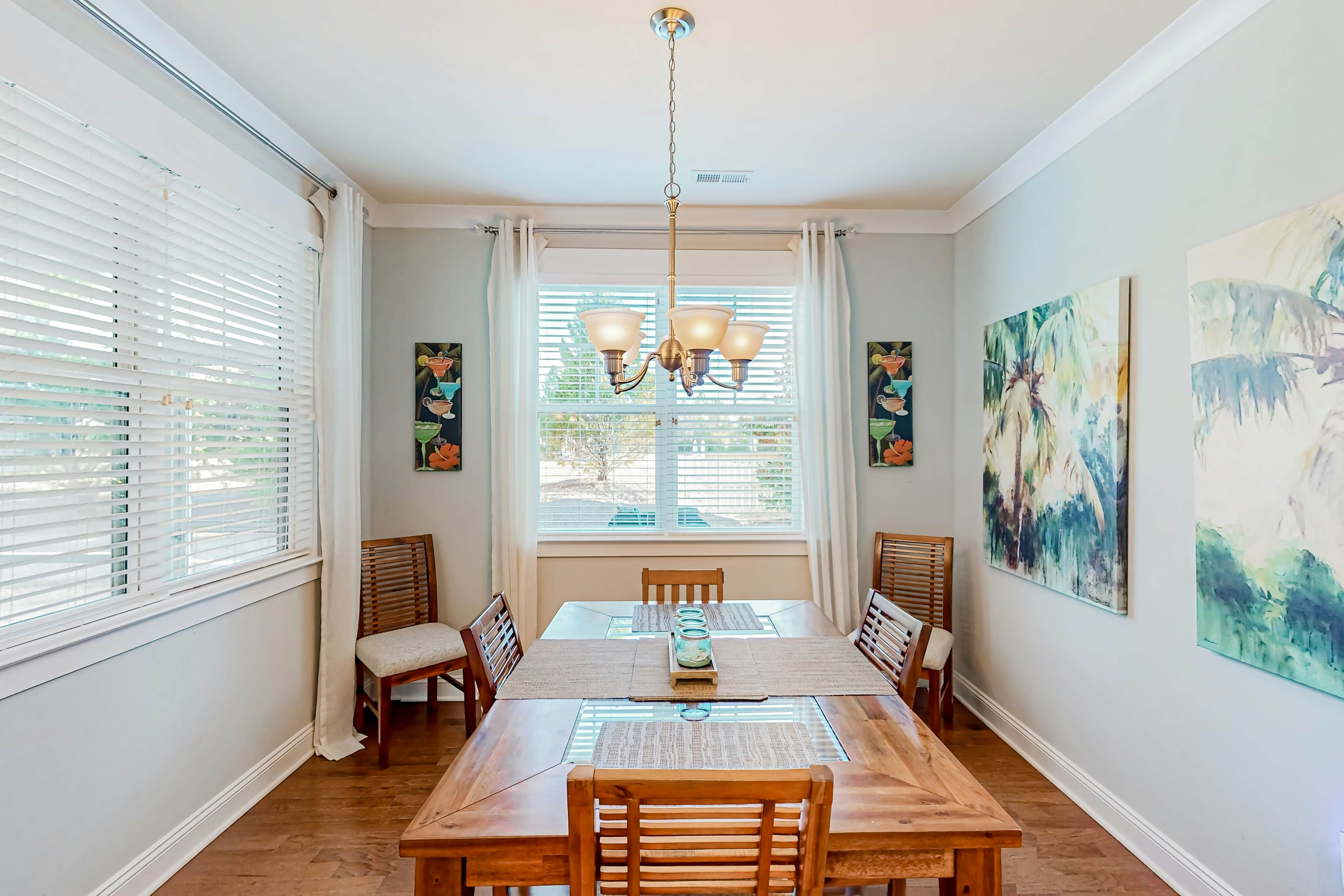 STJ14 Beach Cove Charmer