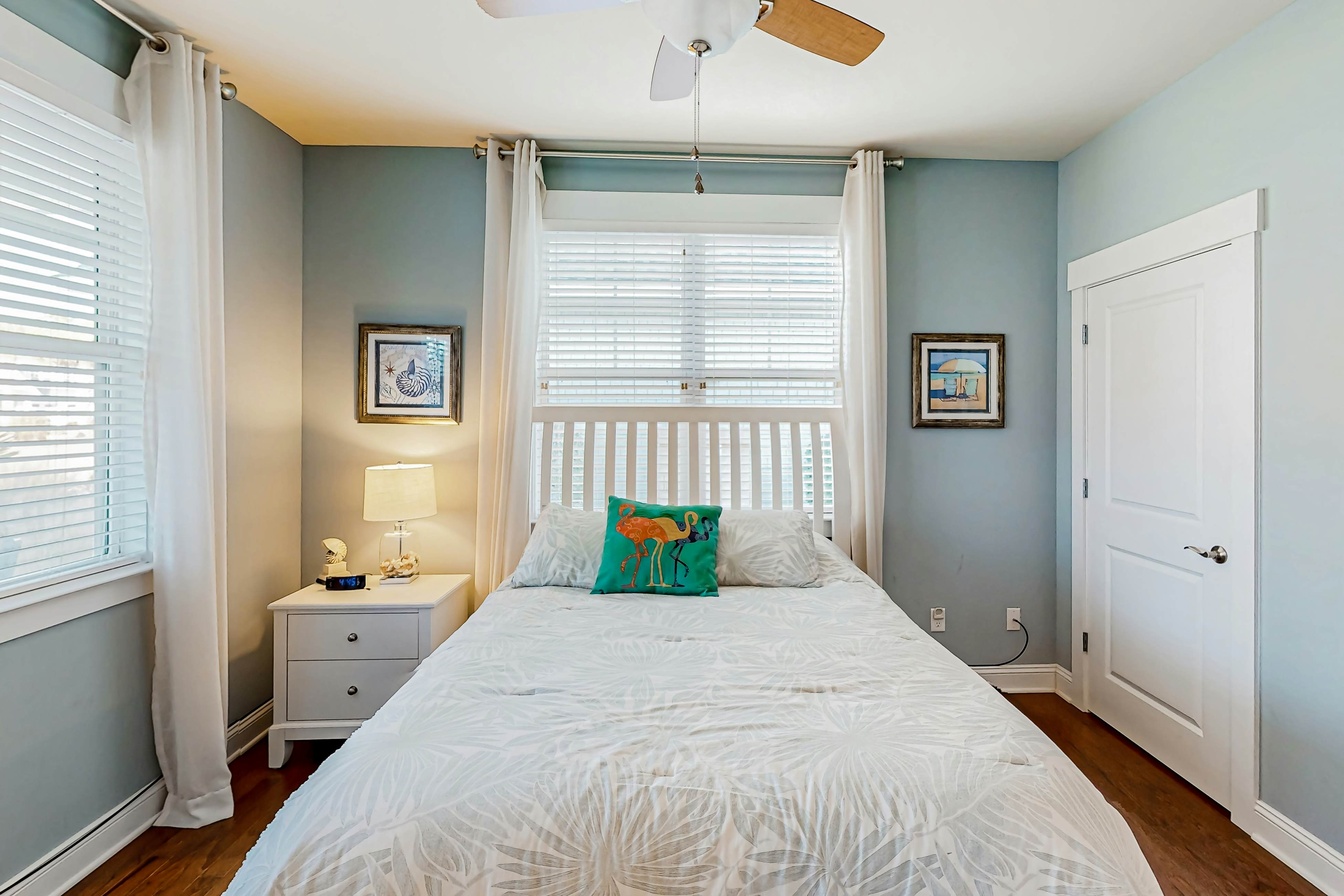 STJ14 Beach Cove Charmer