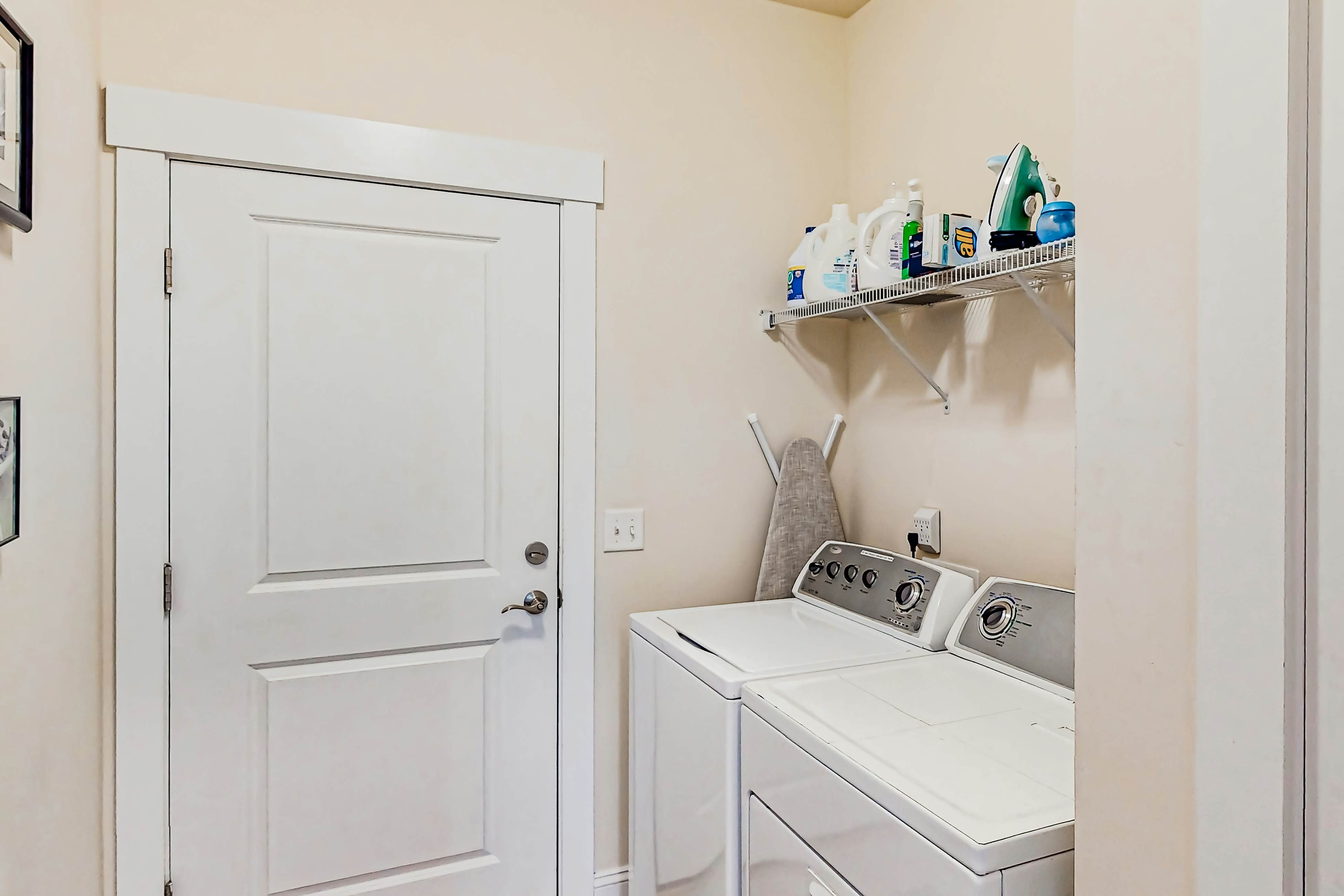 STJ14 Beach Cove Charmer