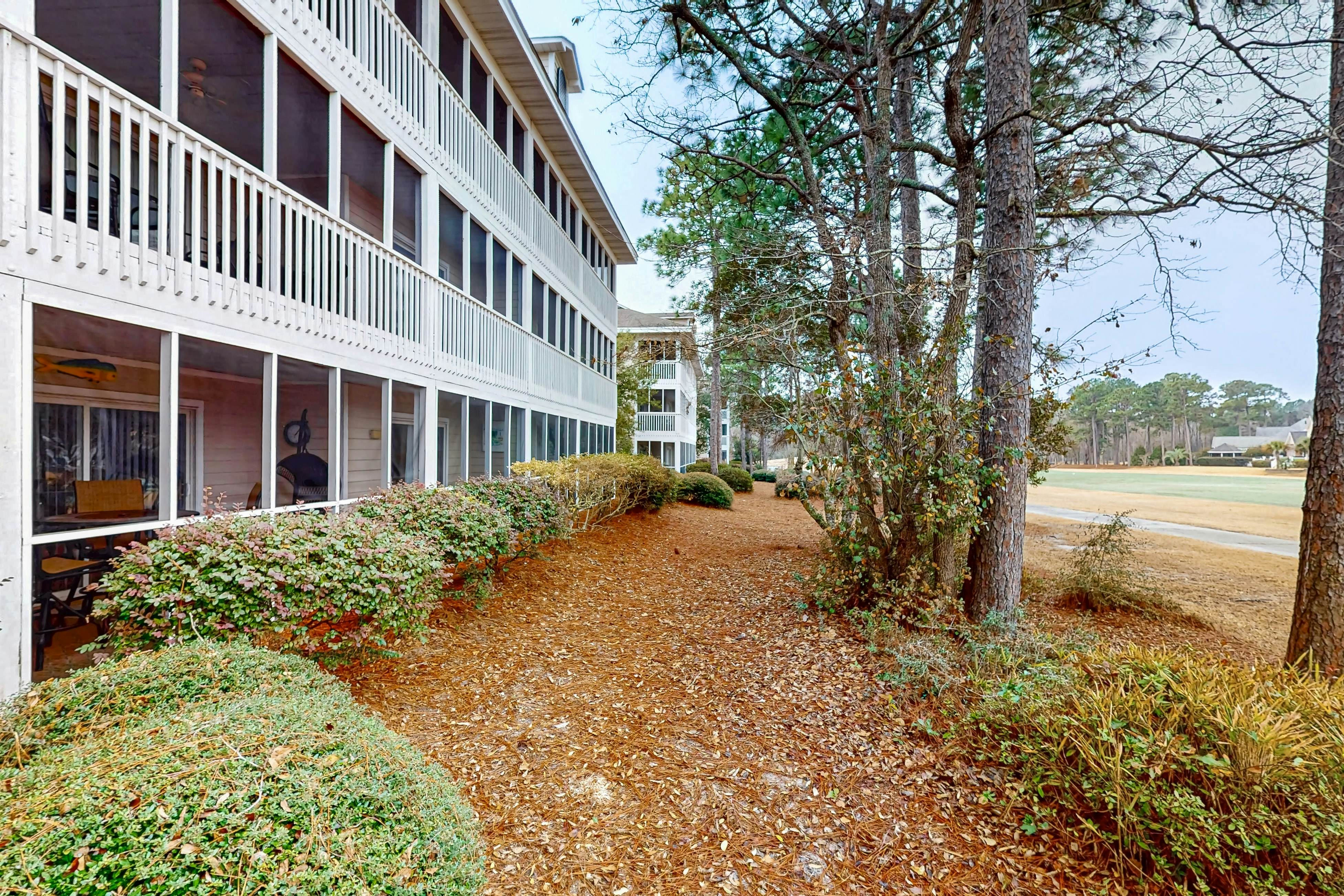 STJ22 Villa On The Green - Full Condo