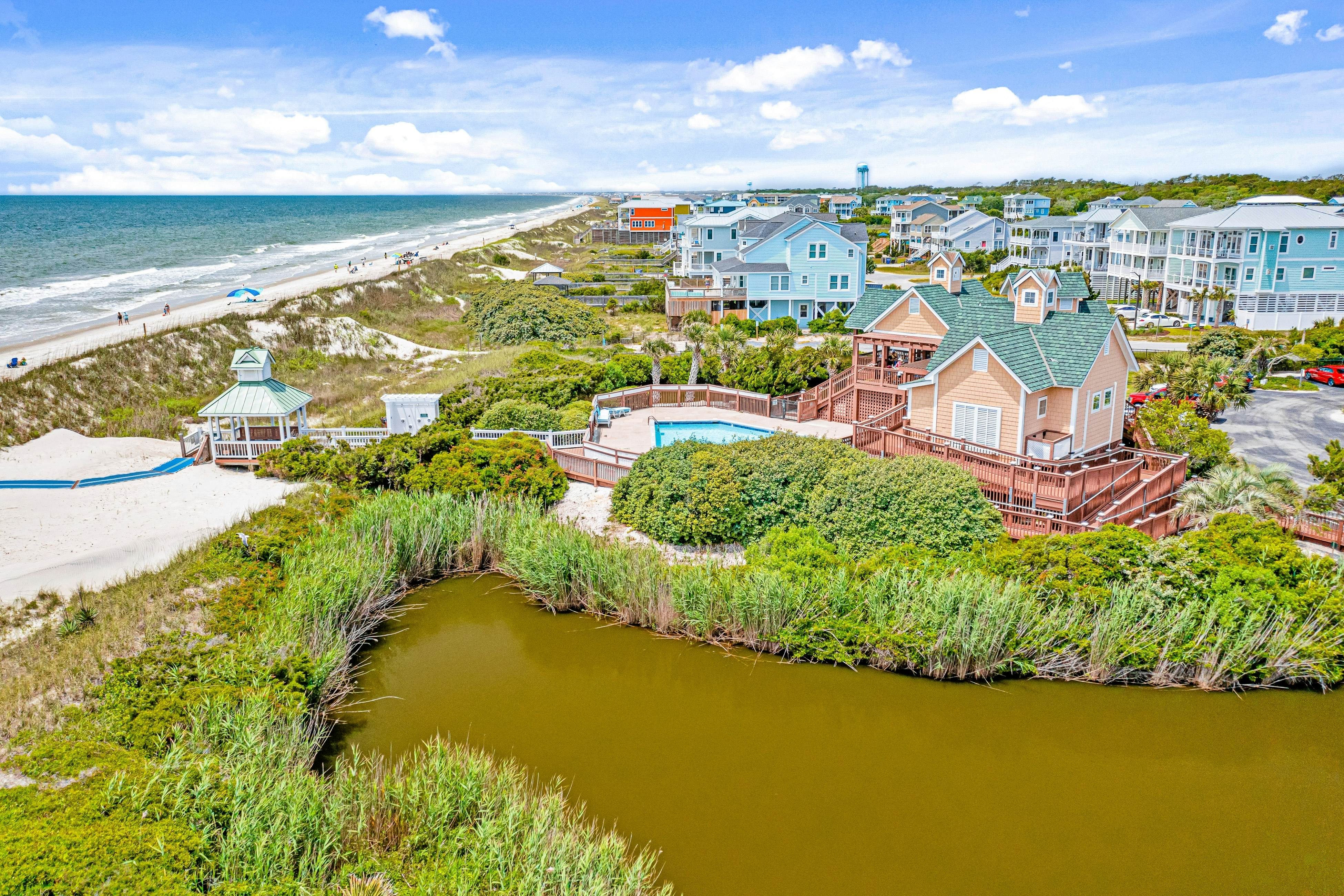 STJ22 Villa On The Green - Full Condo