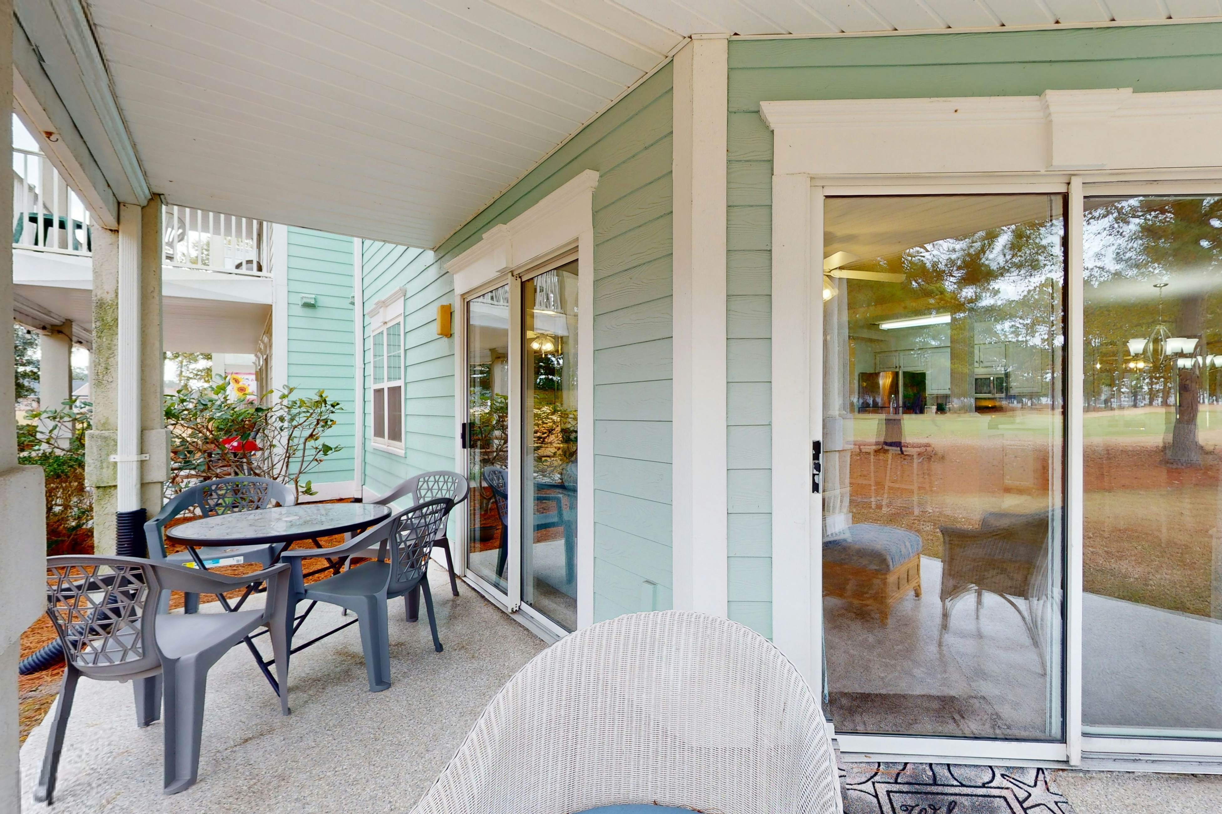 CAL19A Golfer's Oasis - Side A