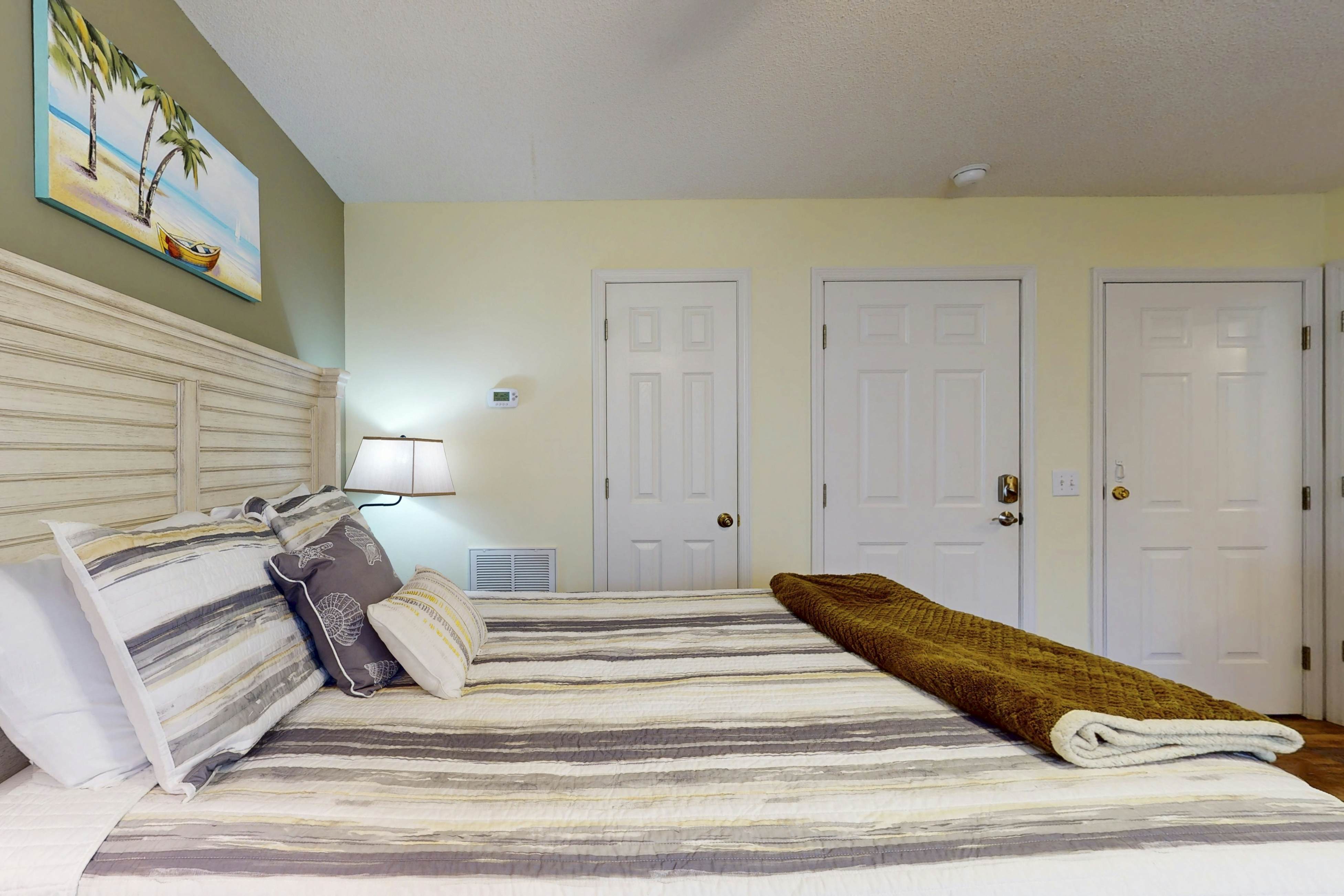 STJ22B  Villa On The Green - Mini Suite