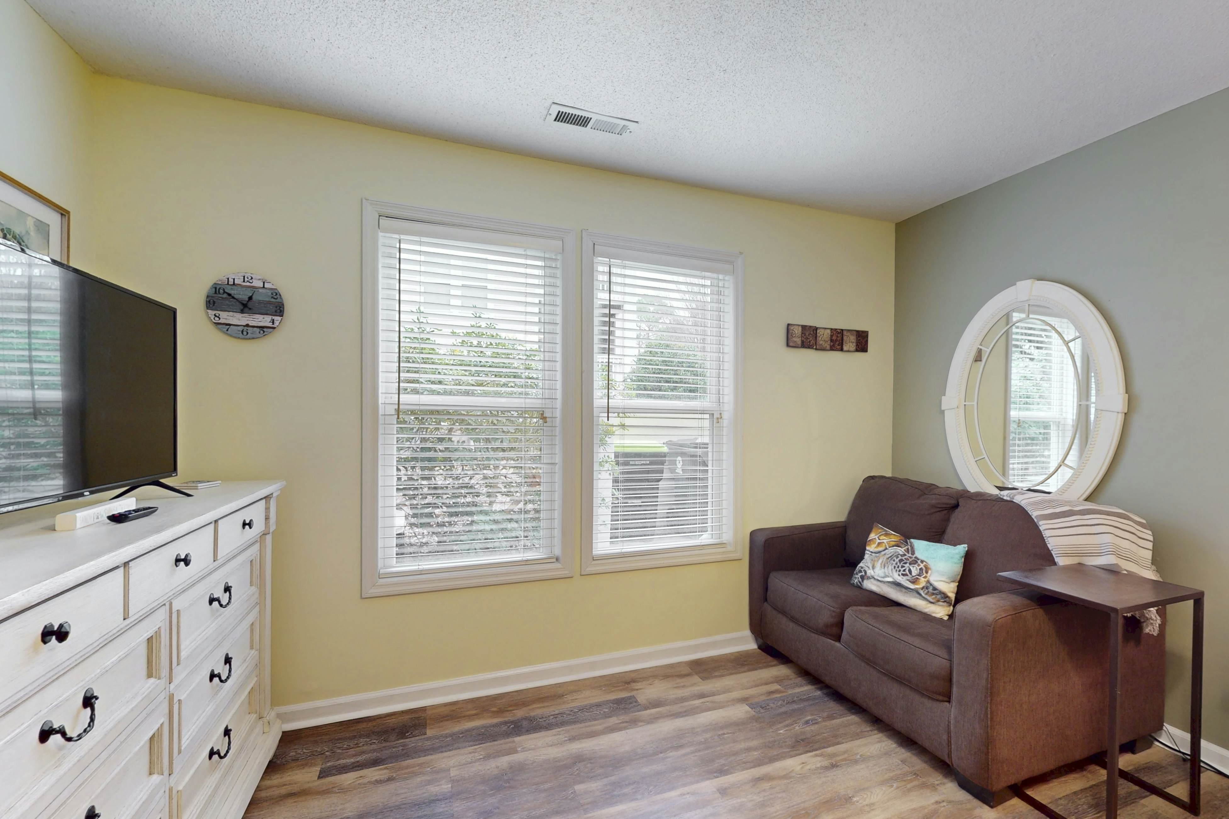 STJ22B  Villa On The Green - Mini Suite