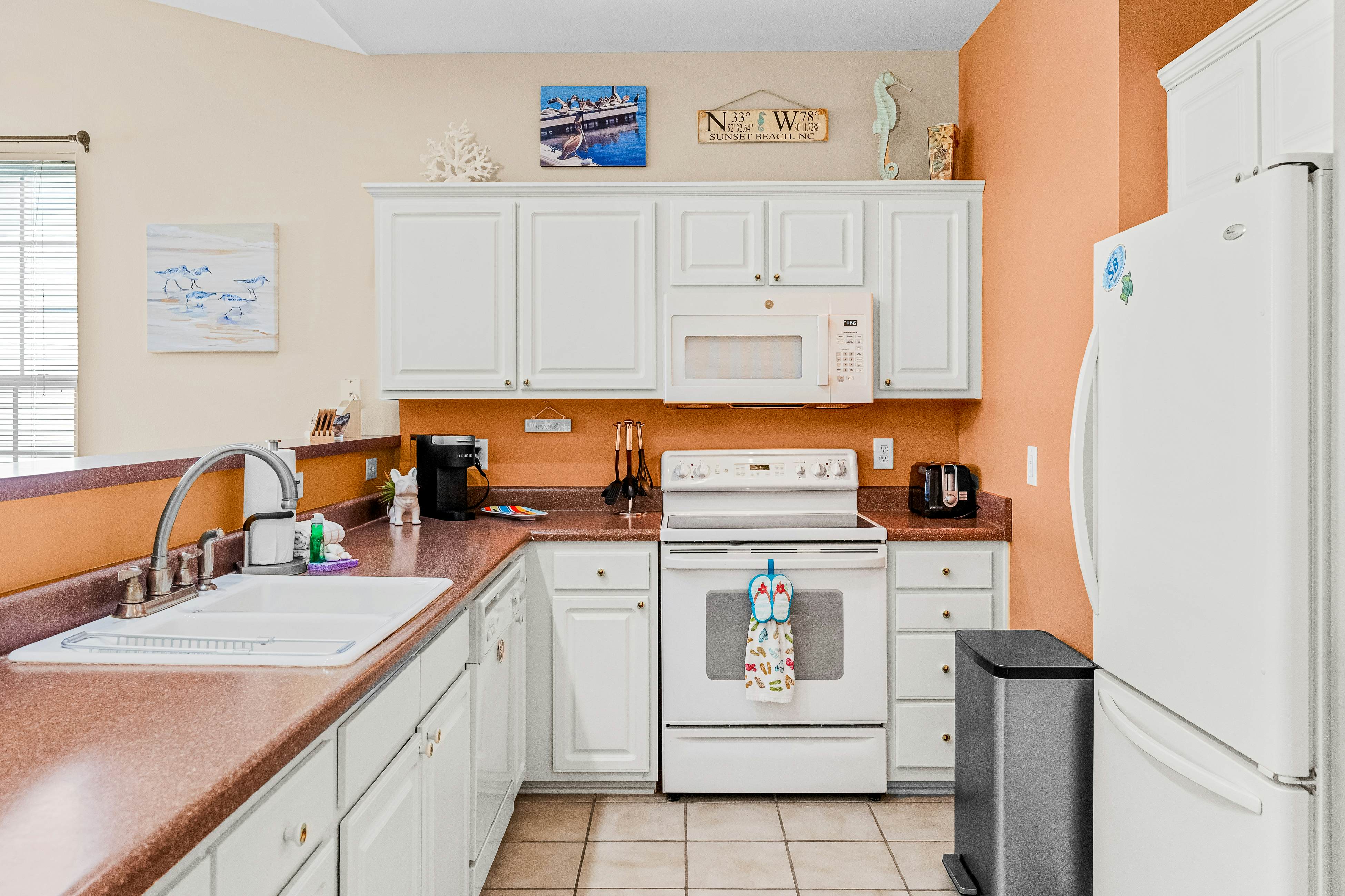 SB16 Coral Reef Retreat