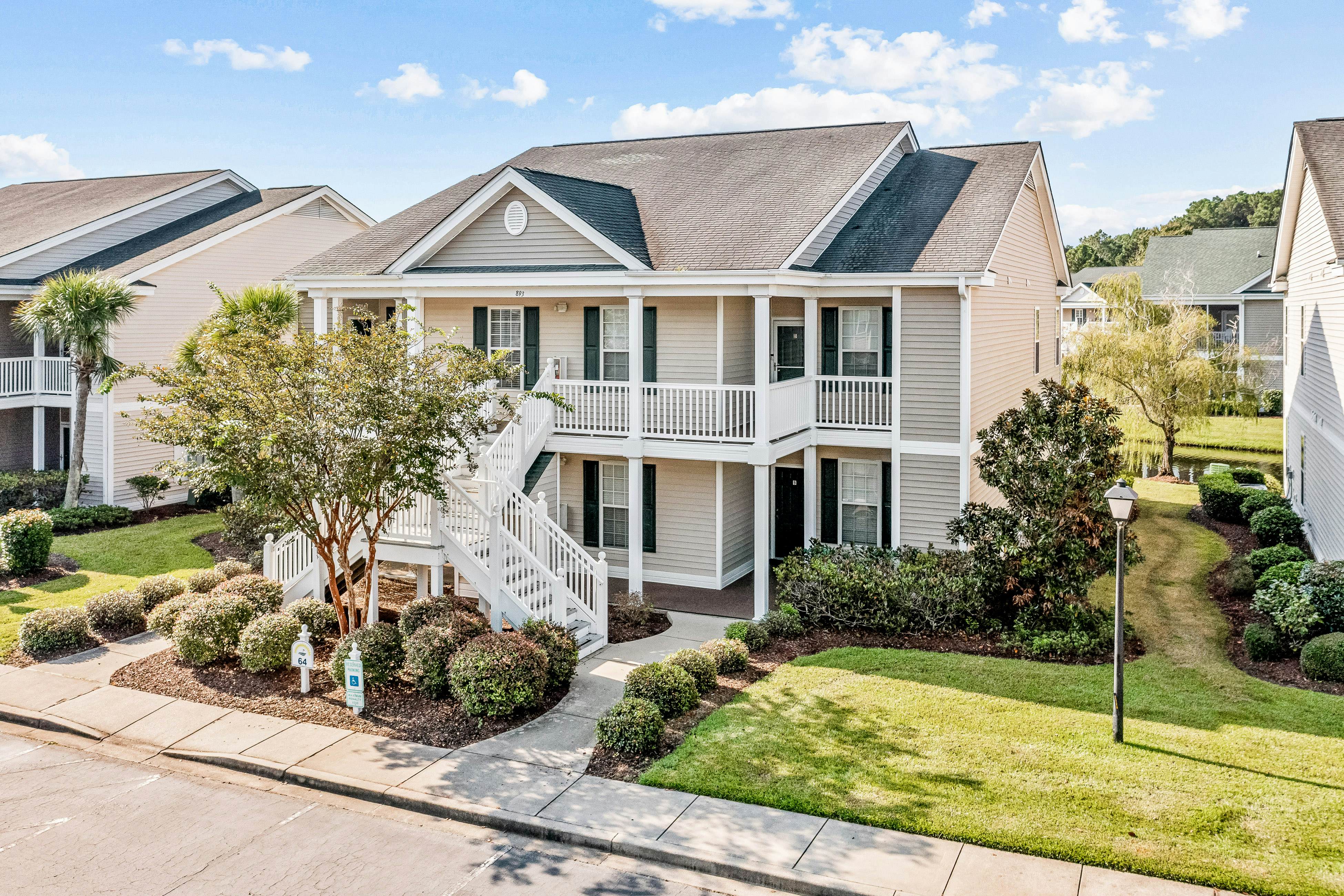 SB16 Coral Reef Retreat