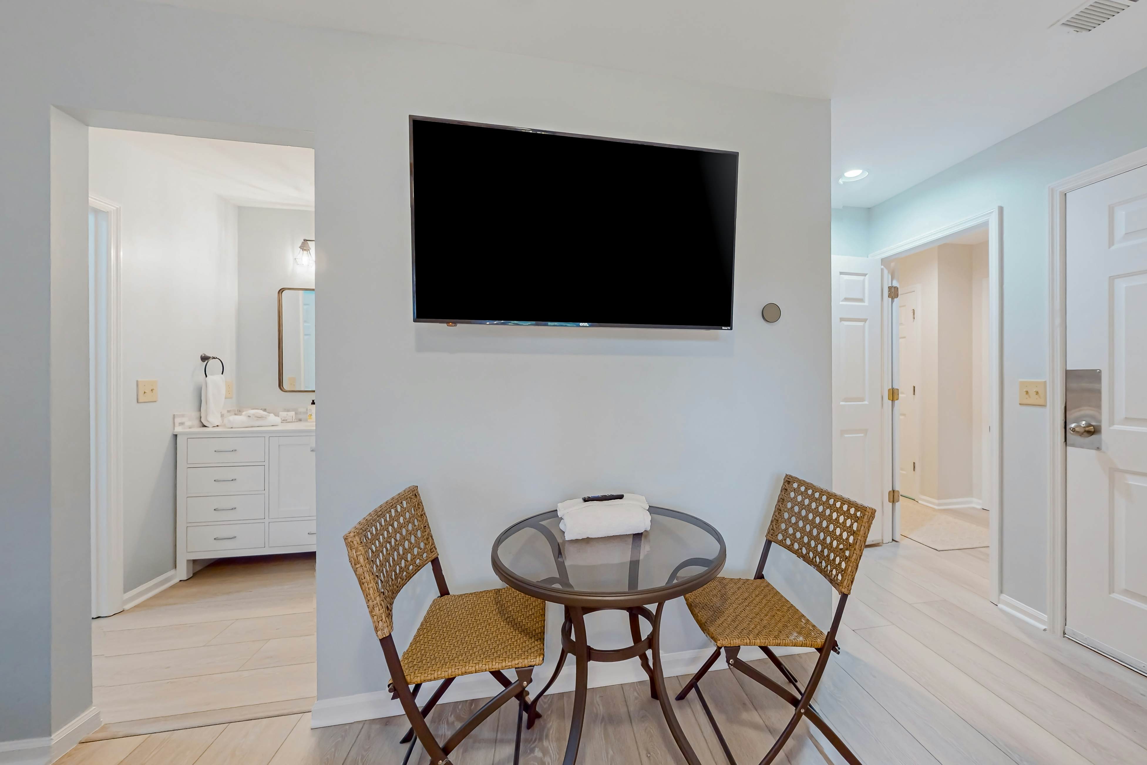 SB45B Ev's Escape, 201B