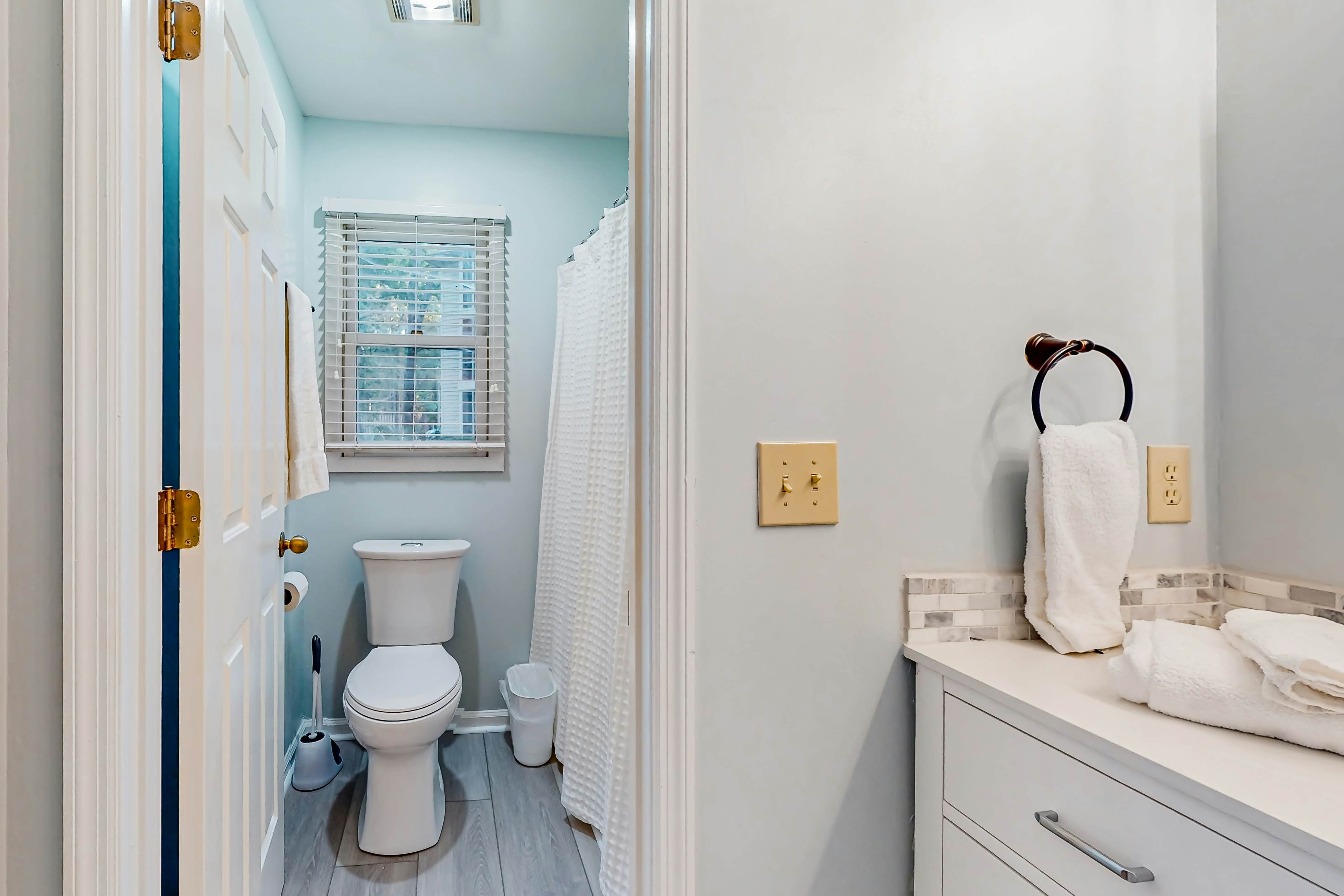 SB45B Ev's Escape, 201B