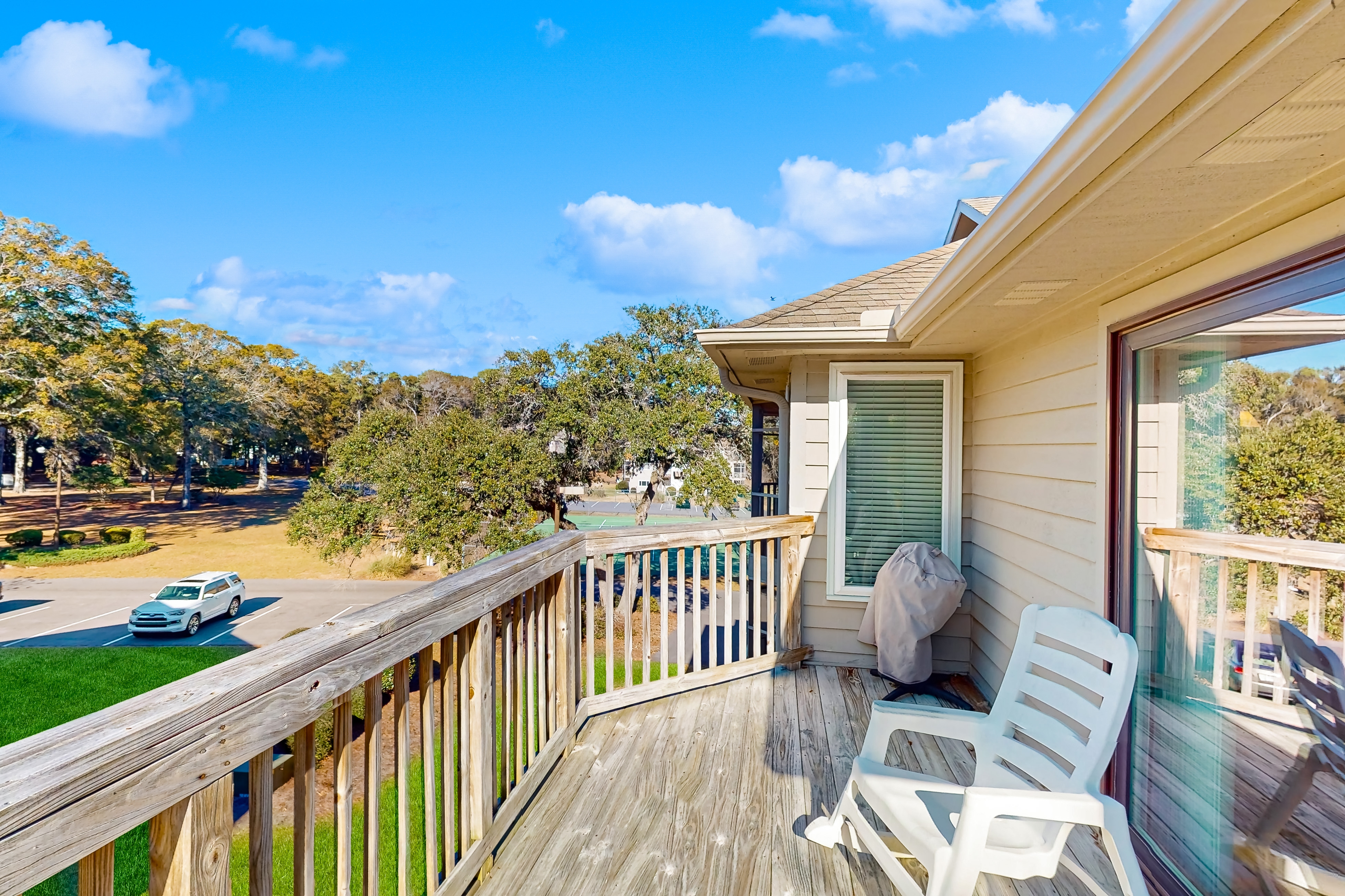 Updated golf resort condo near beach with pool, tennis/pickleball & private deck