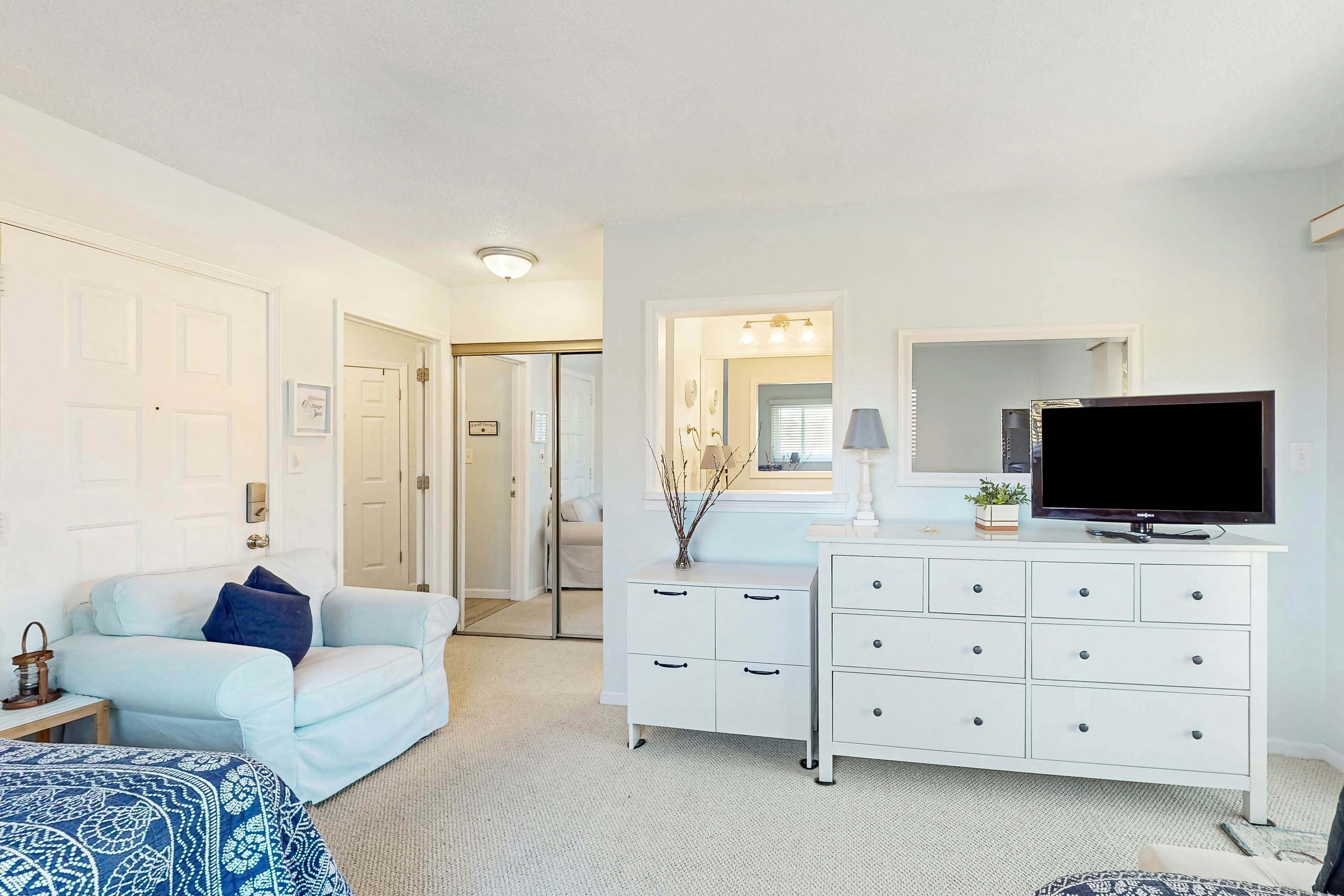 SB51 Colony Place 807-F