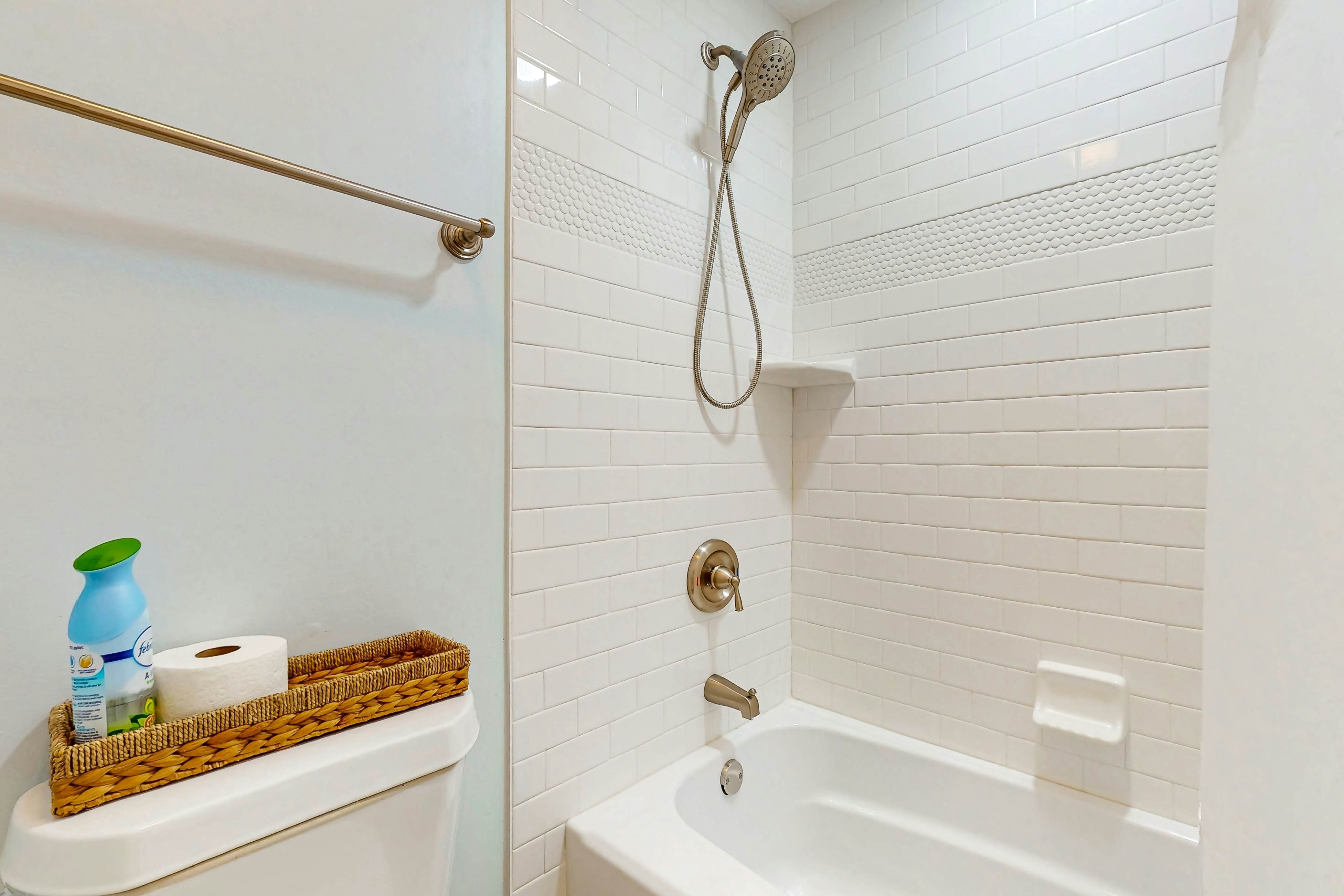 SB51 Colony Place 807-F