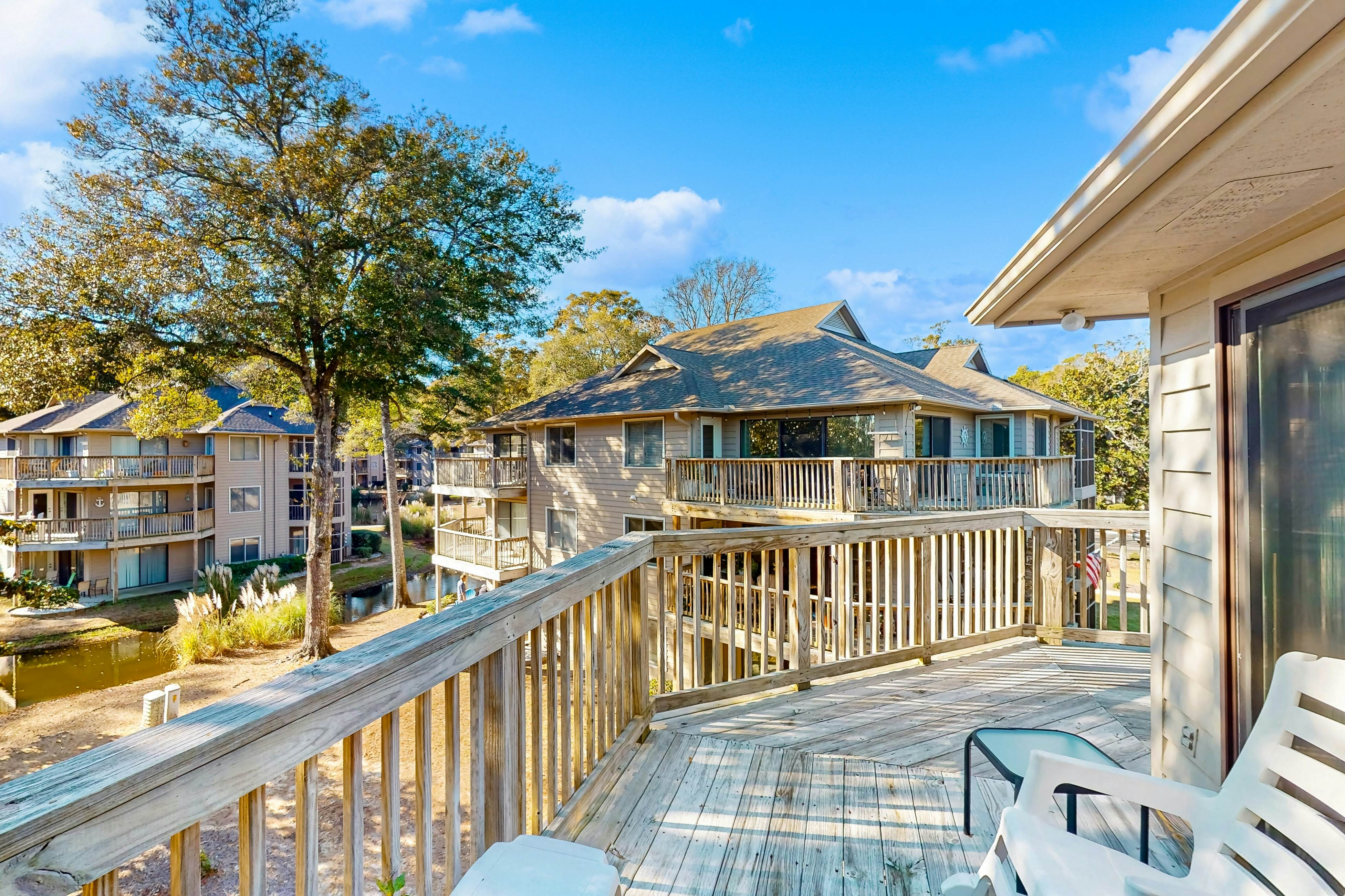 SB51 Colony Place 807-F