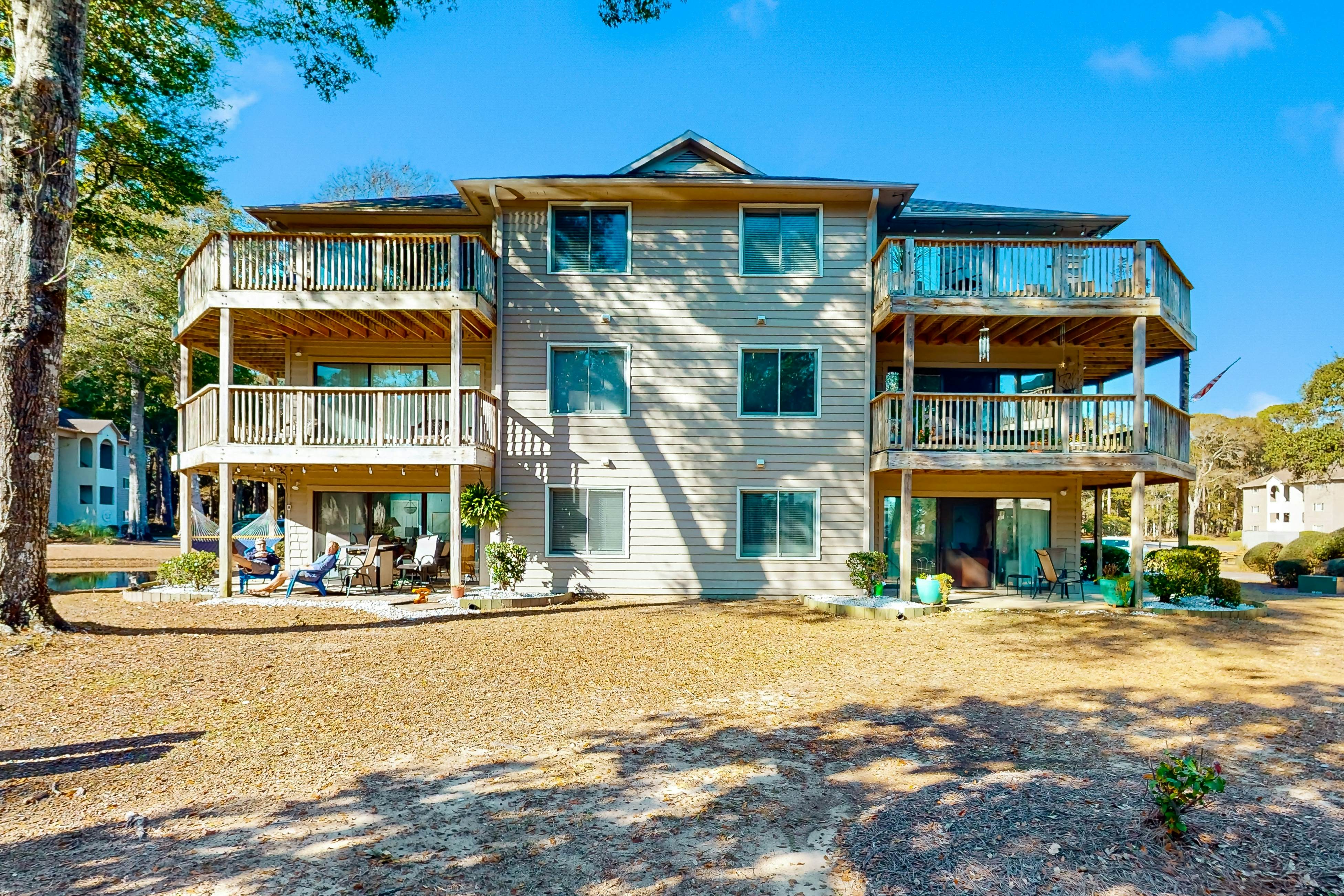 SB51 Colony Place 807-F