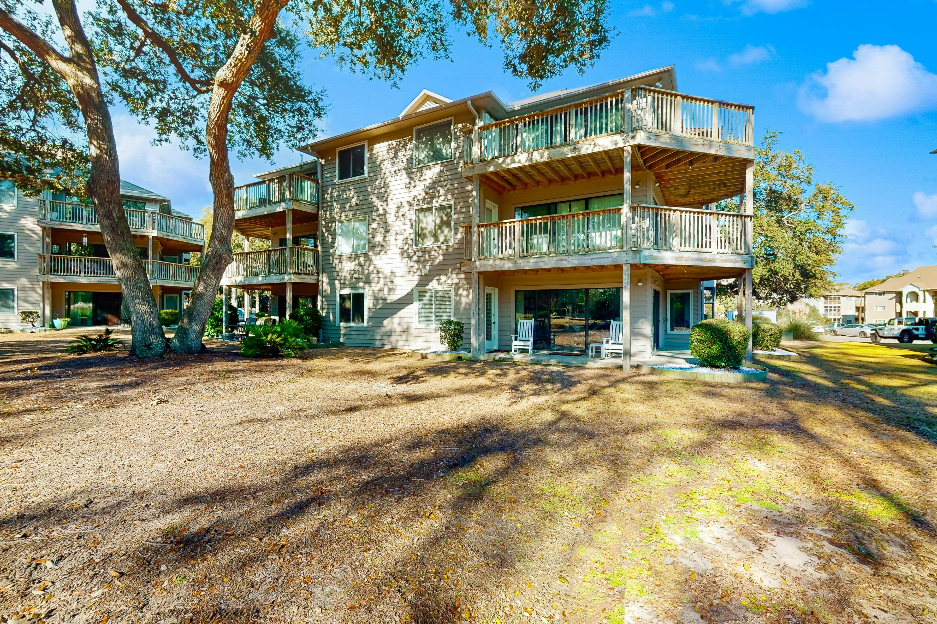 SB51 Colony Place 807-F